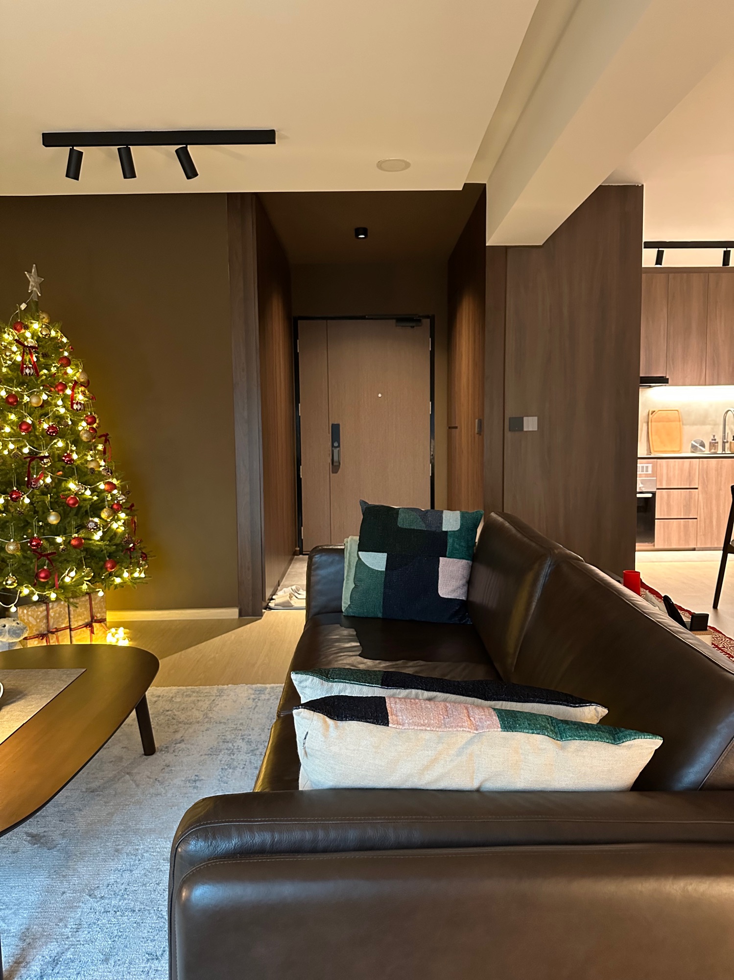 Some views of our lil’ safe haven in Yishun ⚠️