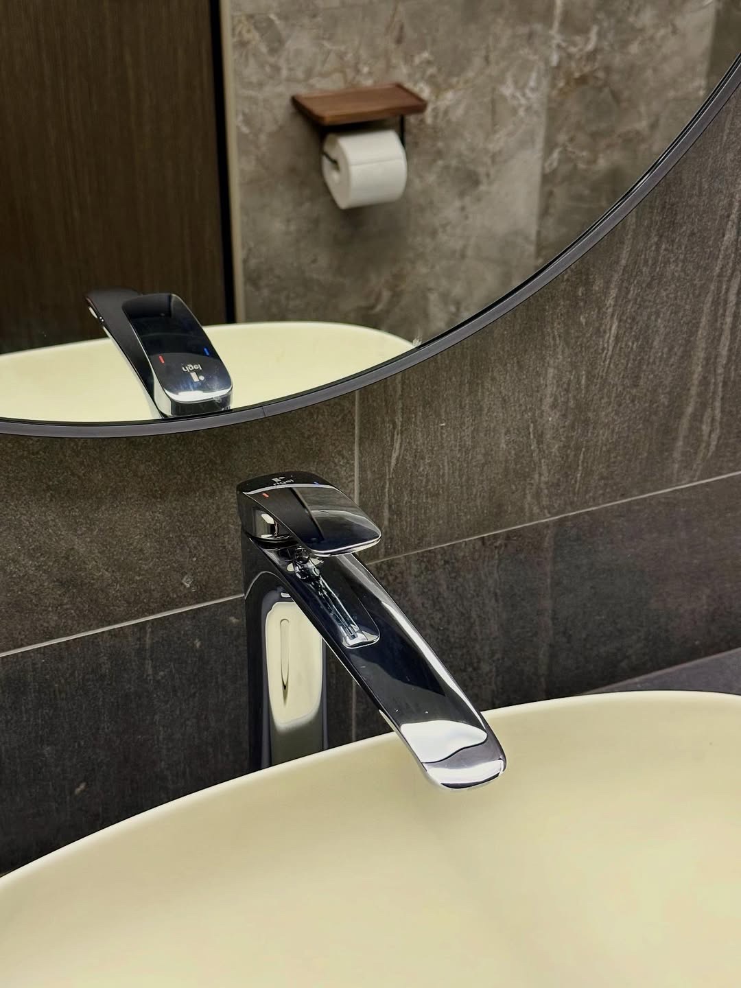 Common Toilet Makeover | Hotel-Inspired Living