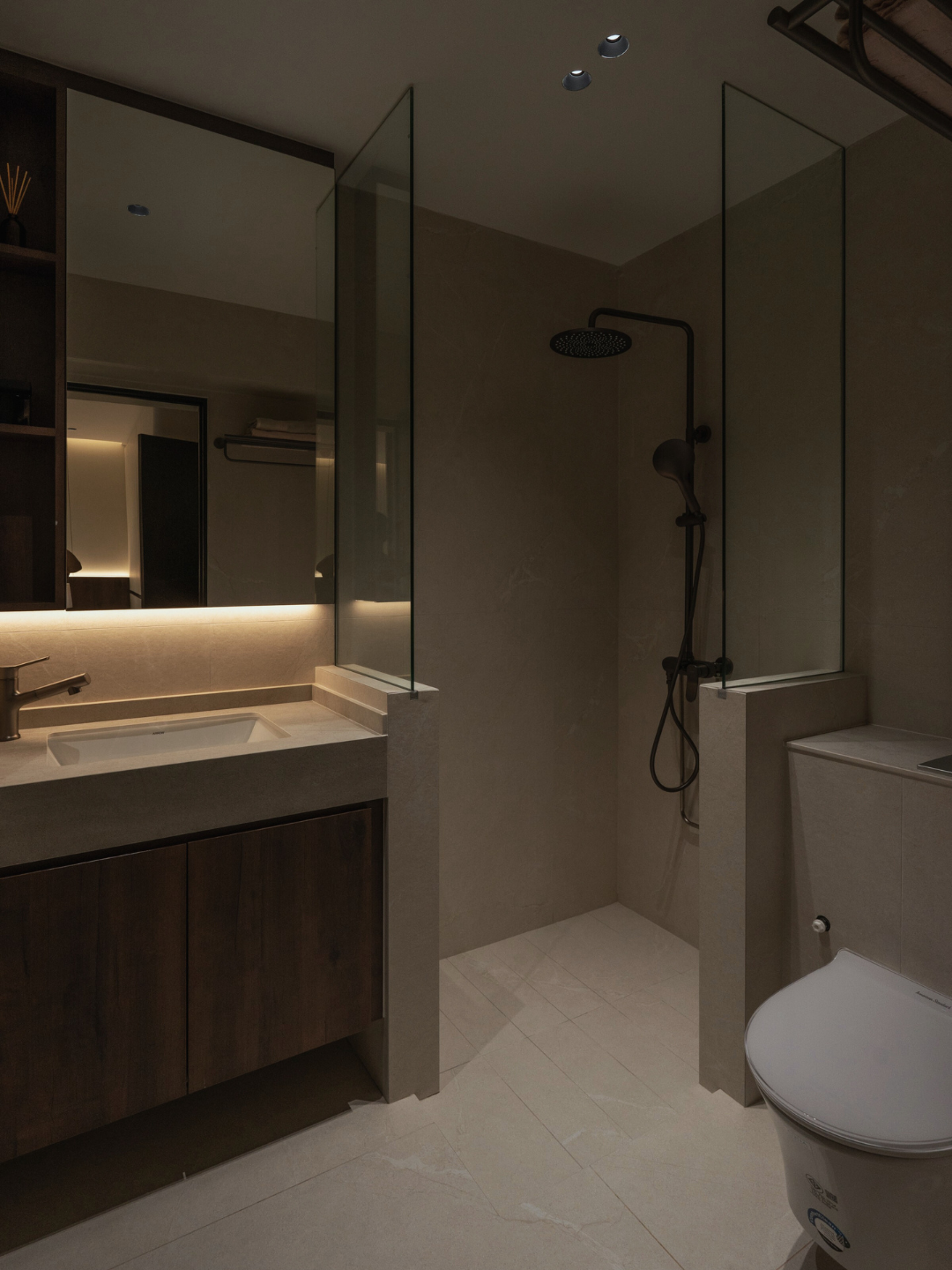 Warm light and quiet luxury