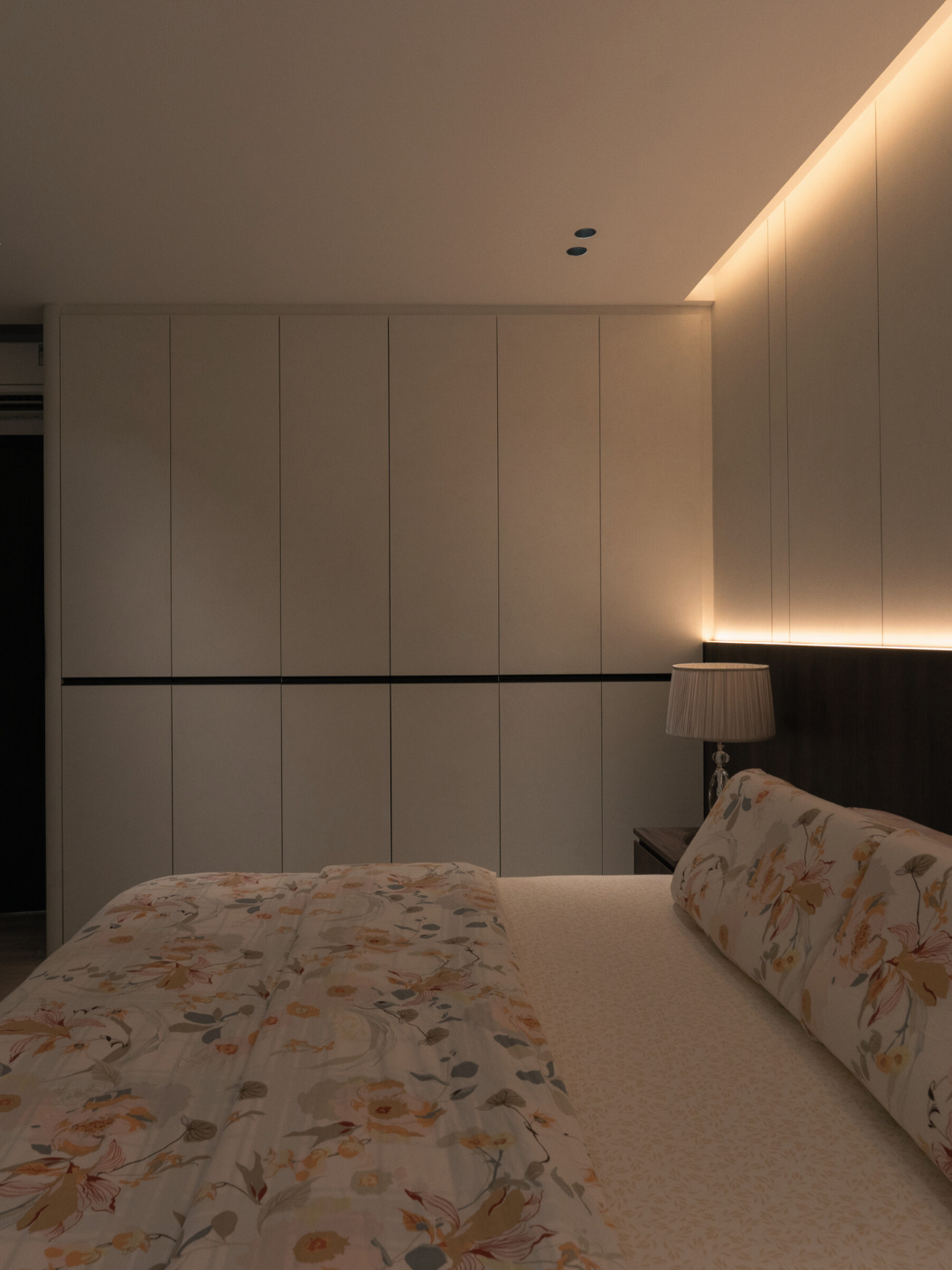 Warm light and quiet luxury