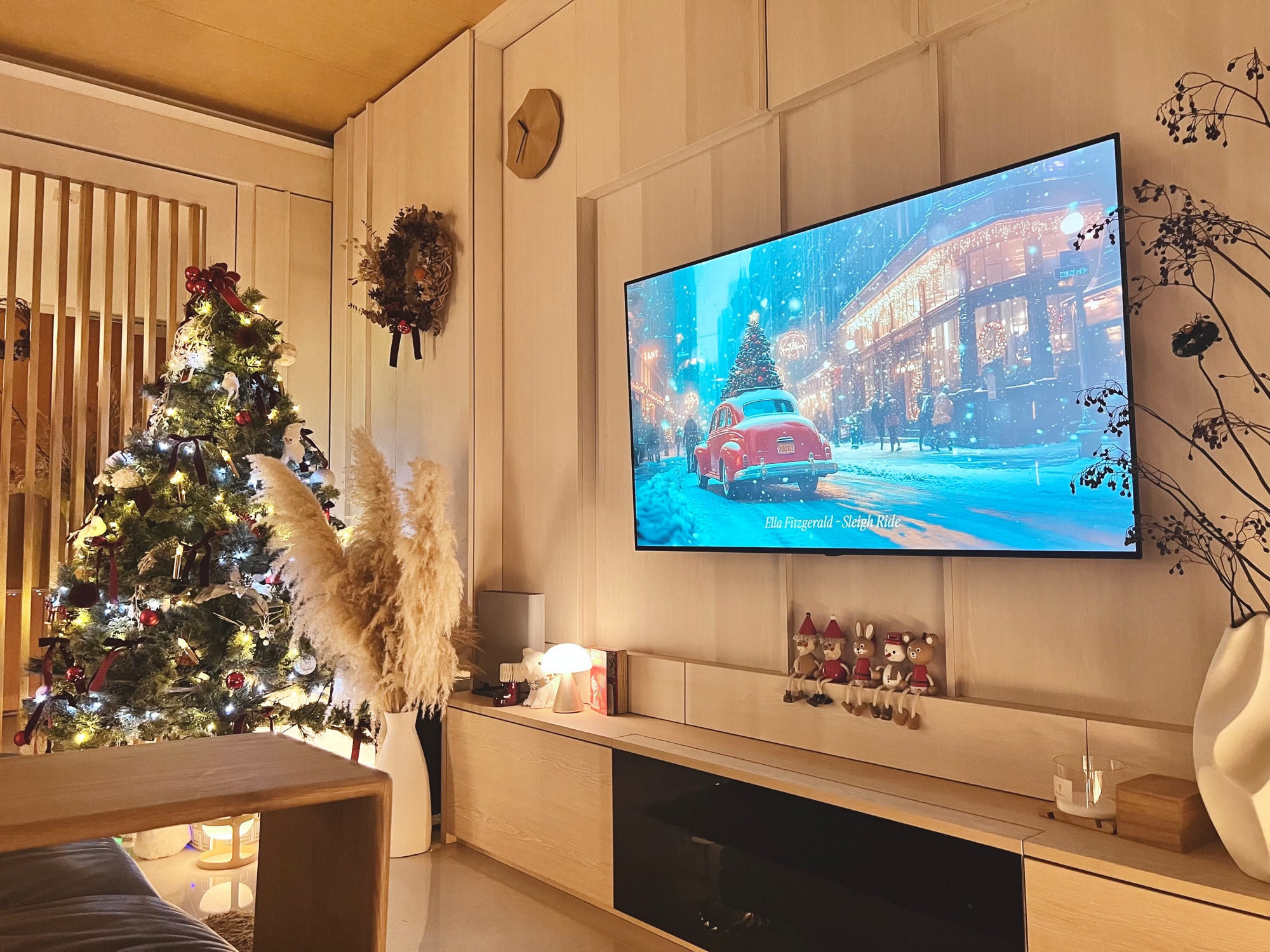 A Cozy Christmas Update From Our Home 🎄✨