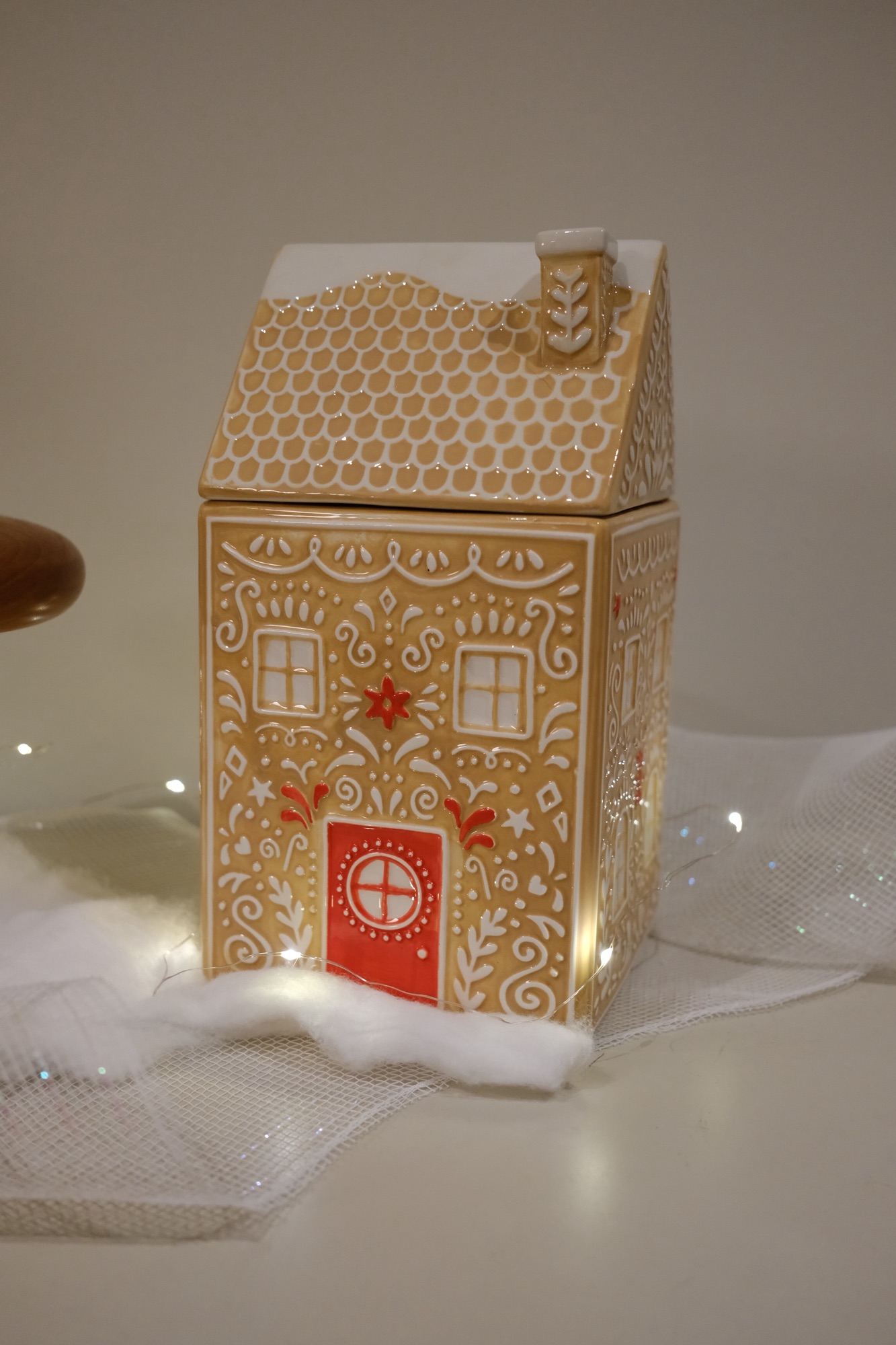 Decorating  (and reusing) for Christmas