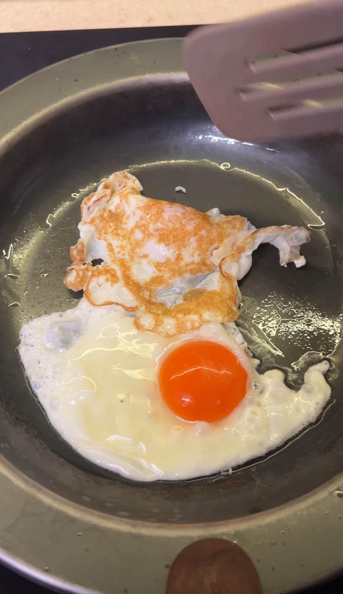 Cook and serve with our cast iron Frying Pan Jiu — bye non-stick pans!