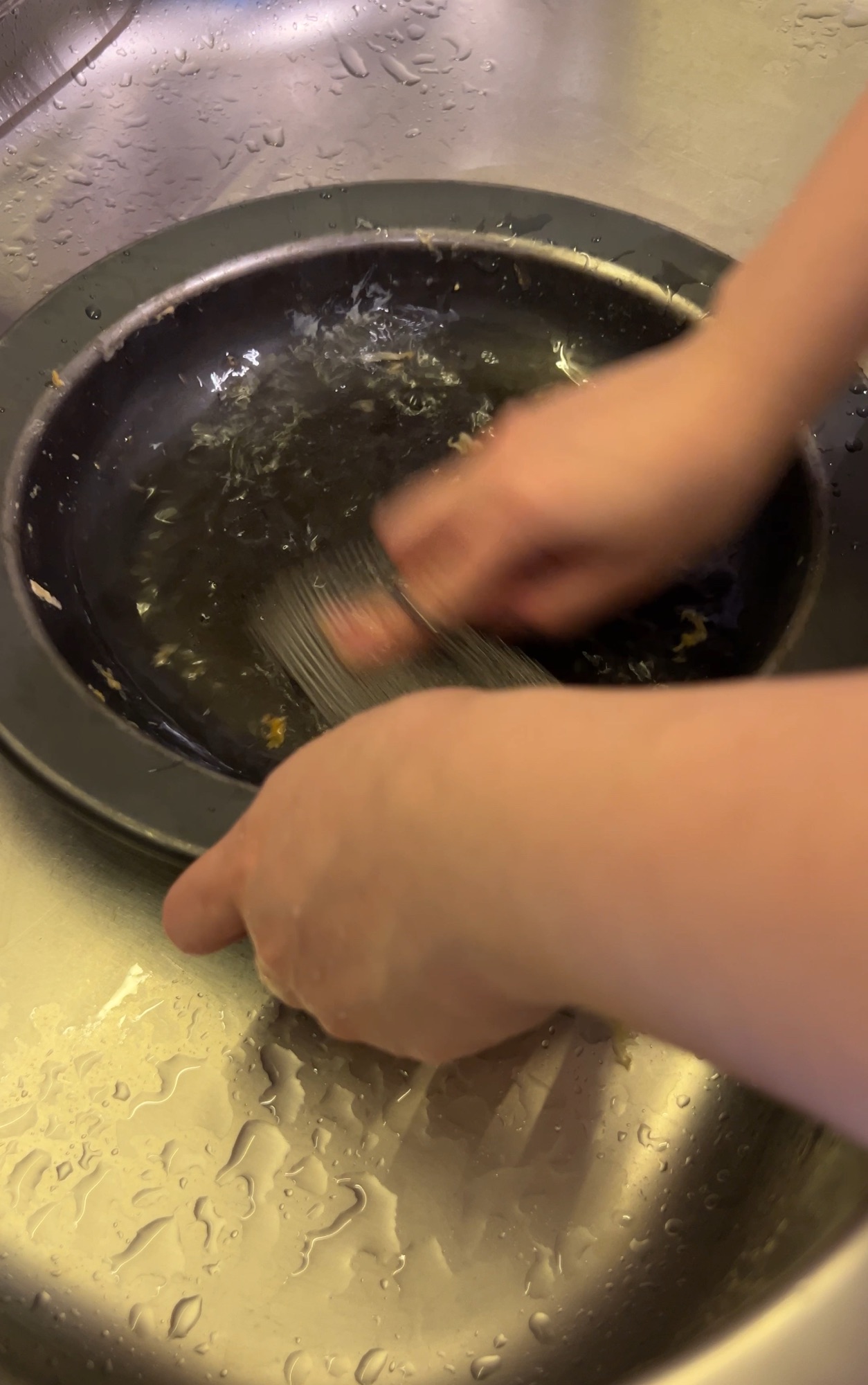 Cook and serve with our cast iron Frying Pan Jiu — bye non-stick pans!