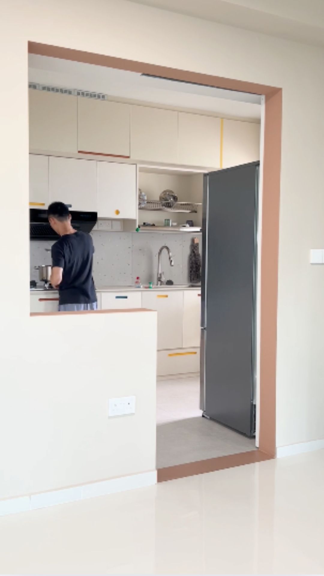 A-Hole-Lot-of-Kitchen-Drama