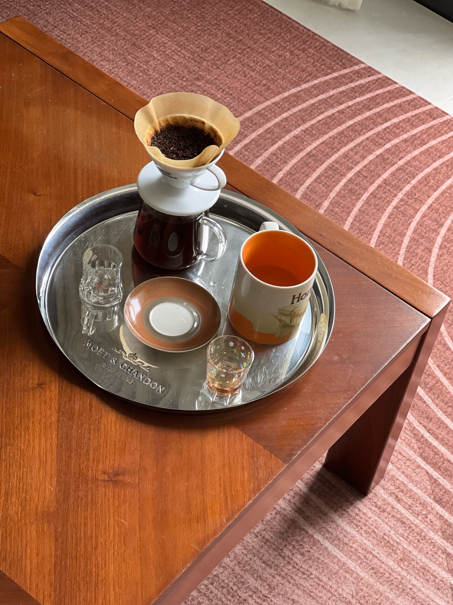 Old-things-holds-memories-&-kitschy-stuff