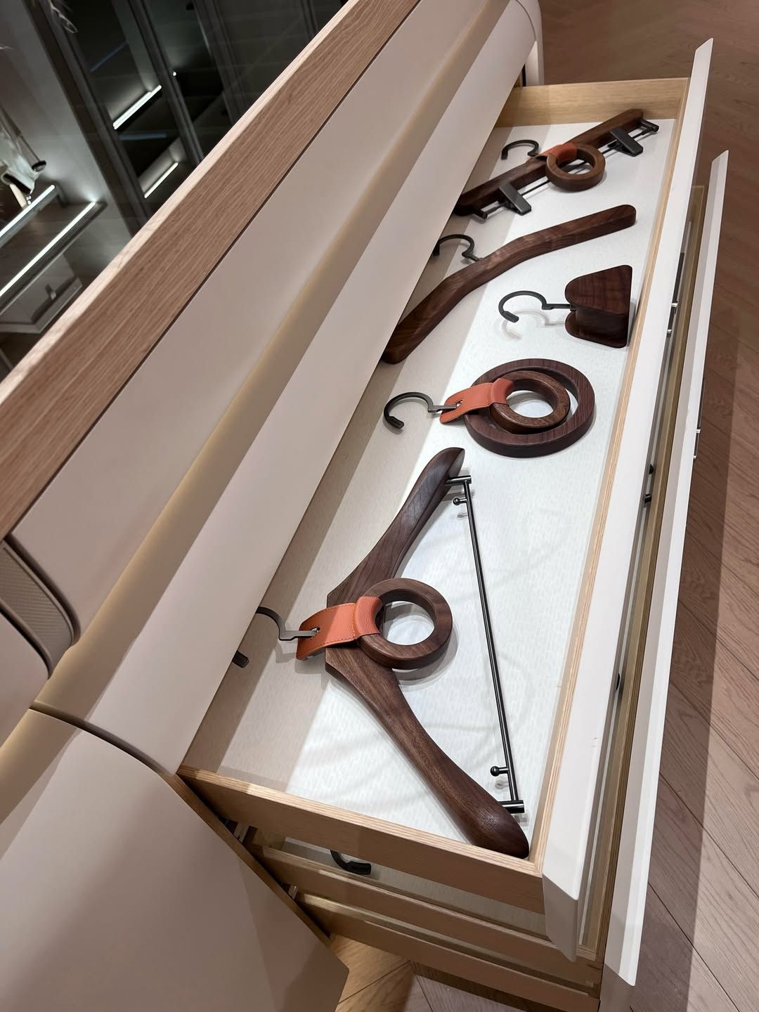 Srylish drawers design