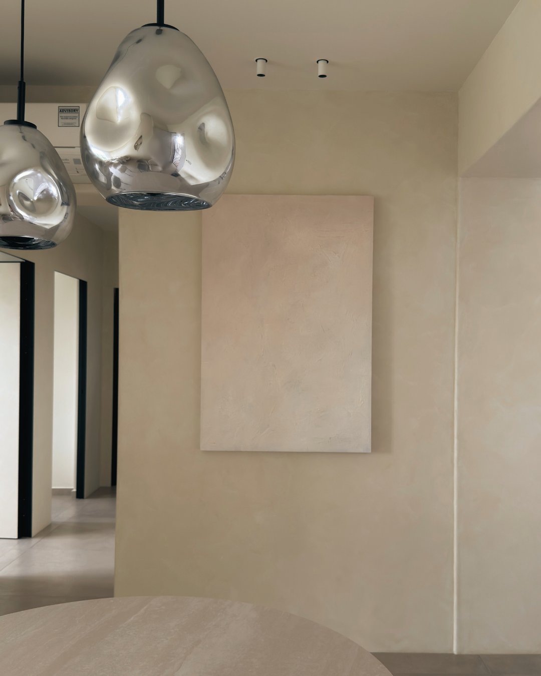 Simple Wall Art That Feels Expensive (But Isn’t)