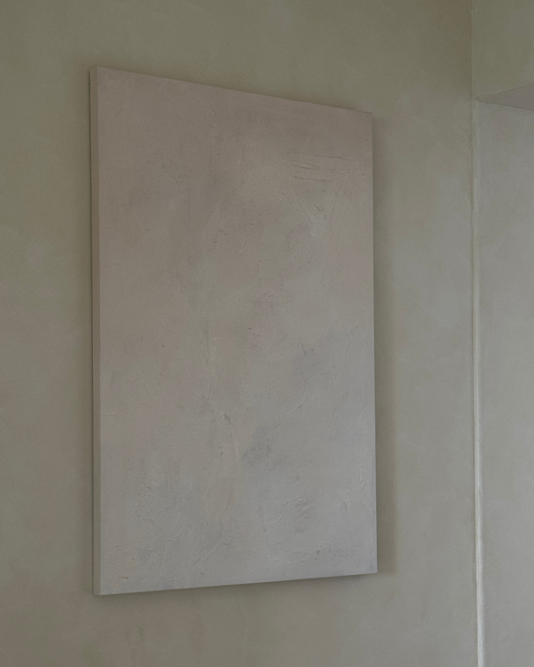 Simple Wall Art That Feels Expensive (But Isn’t)