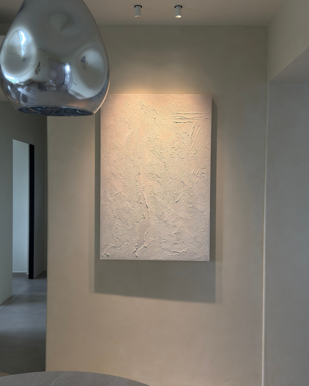 Simple Wall Art That Feels Expensive (But Isn’t)