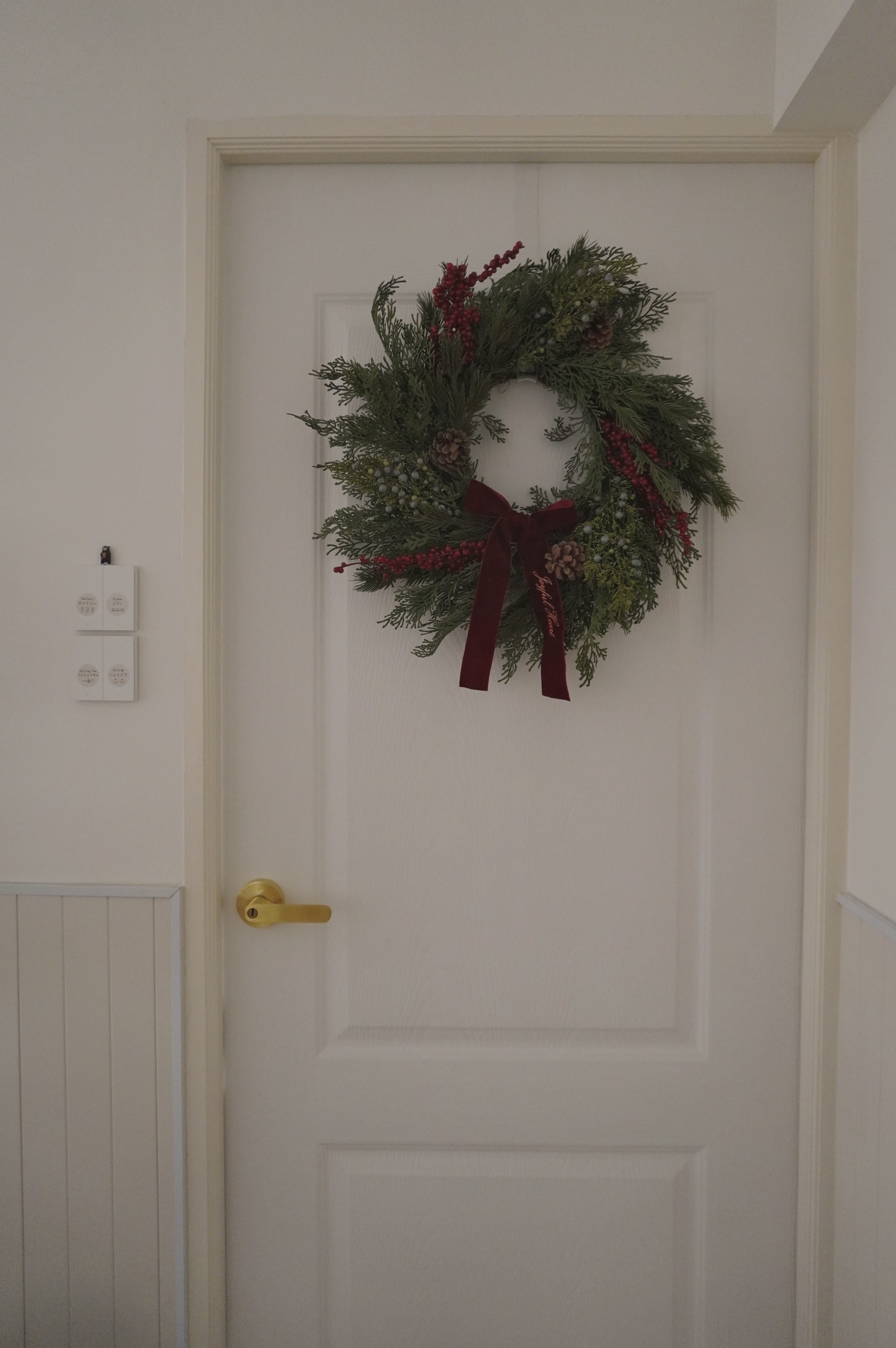 How We Decorate for Christmas Without a Tree (Pet-Friendly)