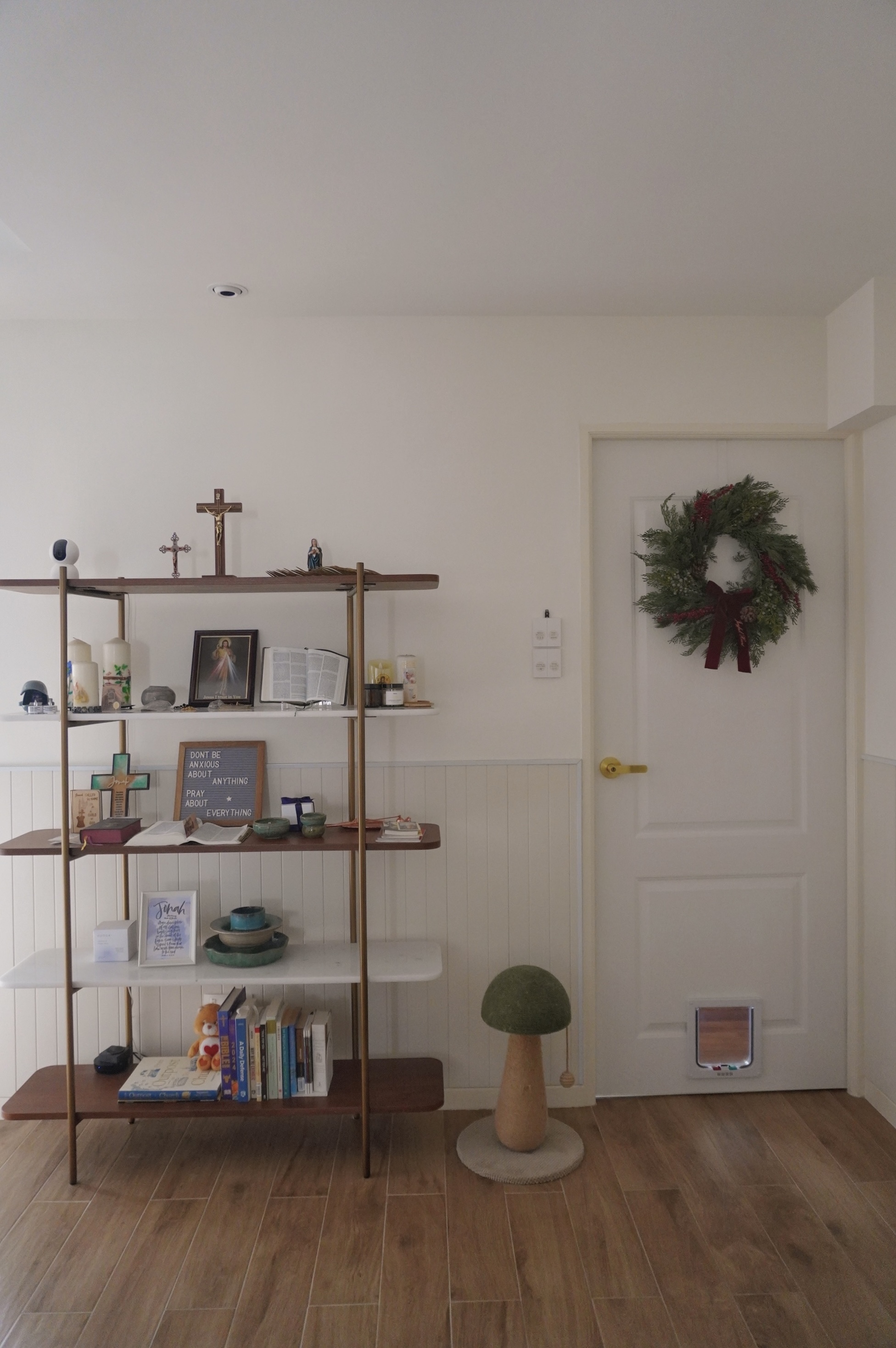 How We Decorate for Christmas Without a Tree (Pet-Friendly)