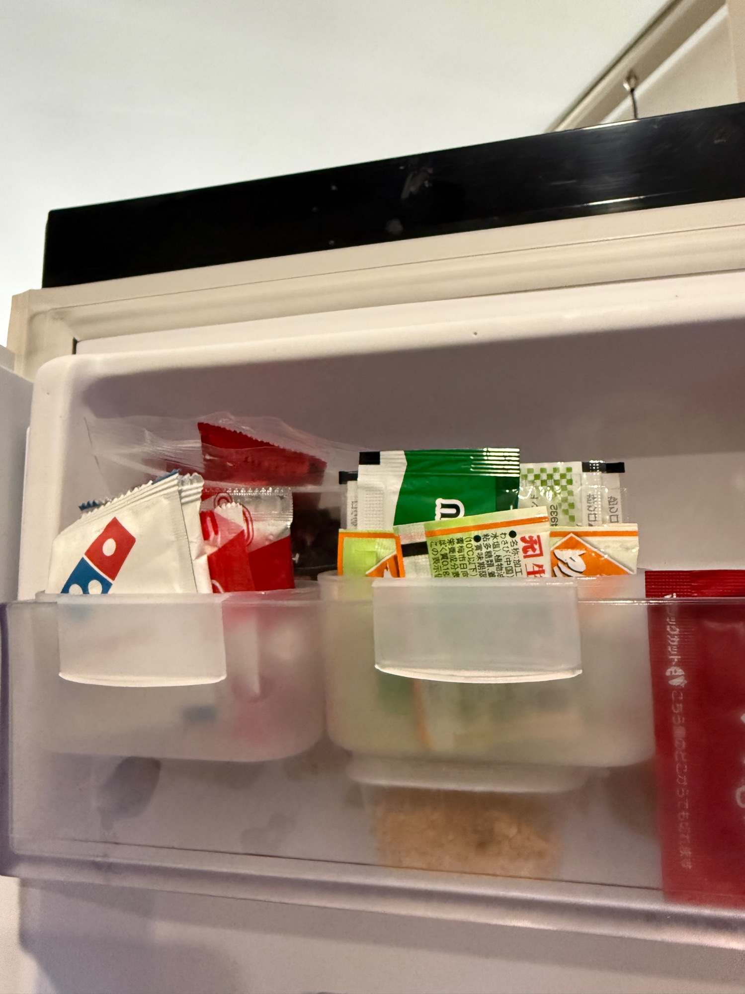 Fridge organizers we love 💛