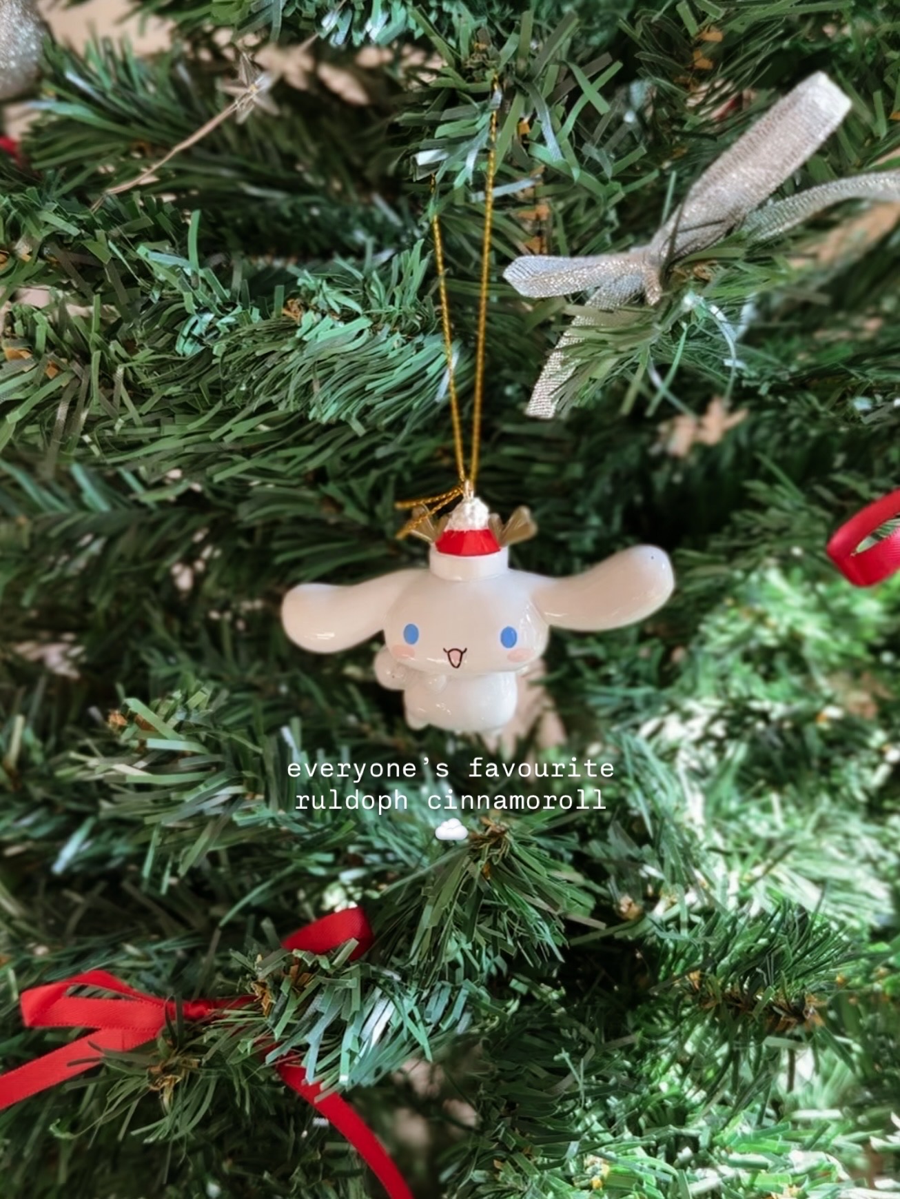 A little Christmas Spirit in Creme Haus ☁️