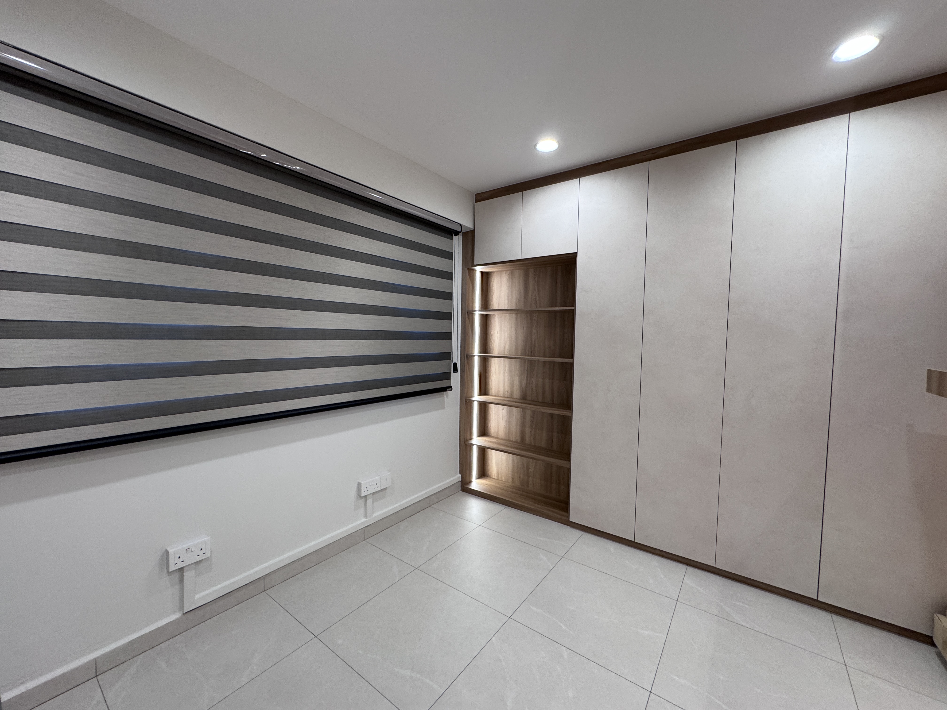 a quiet altar-led study room for daily life