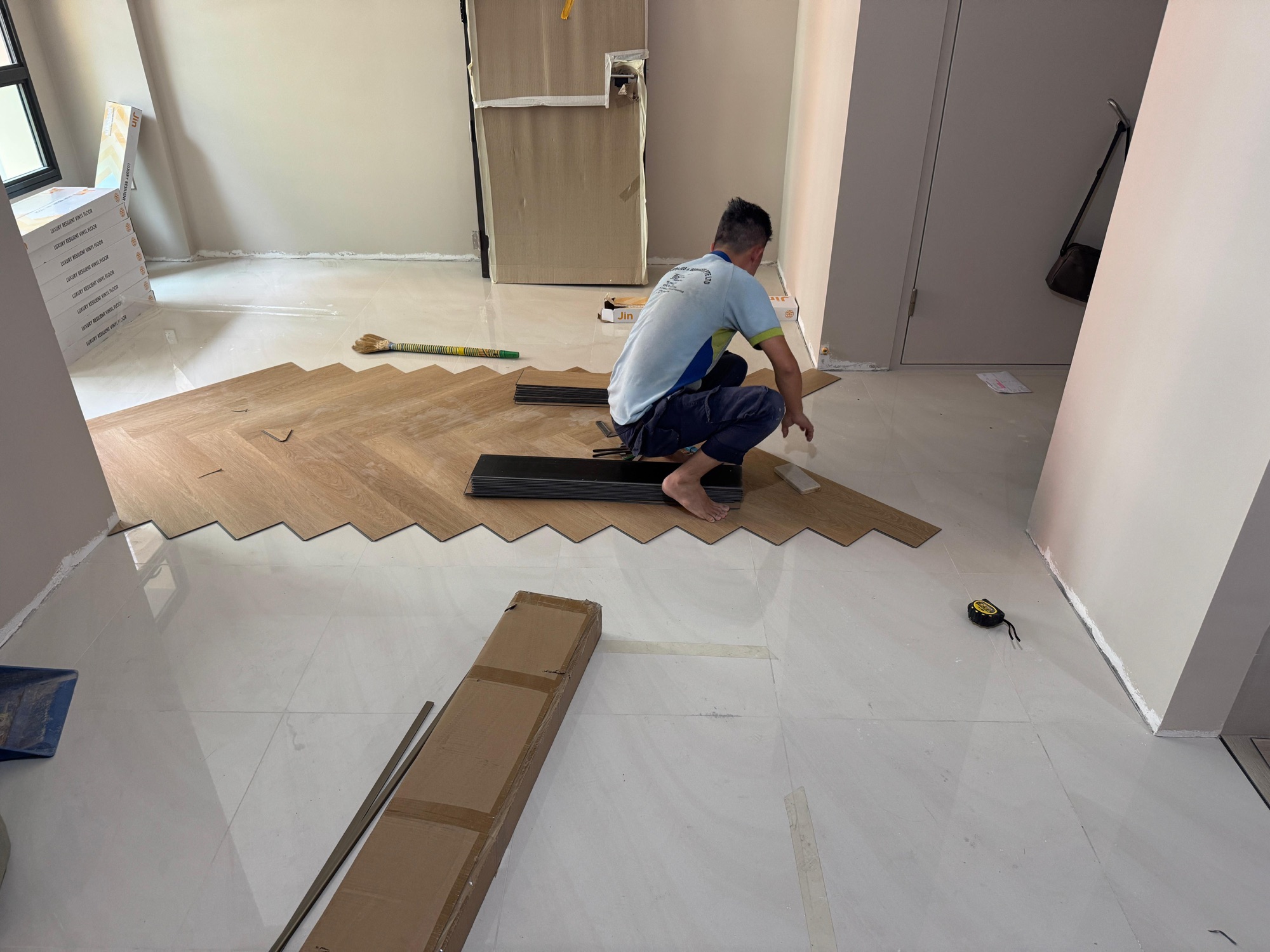 Laminates, Tiles + Paint Colours