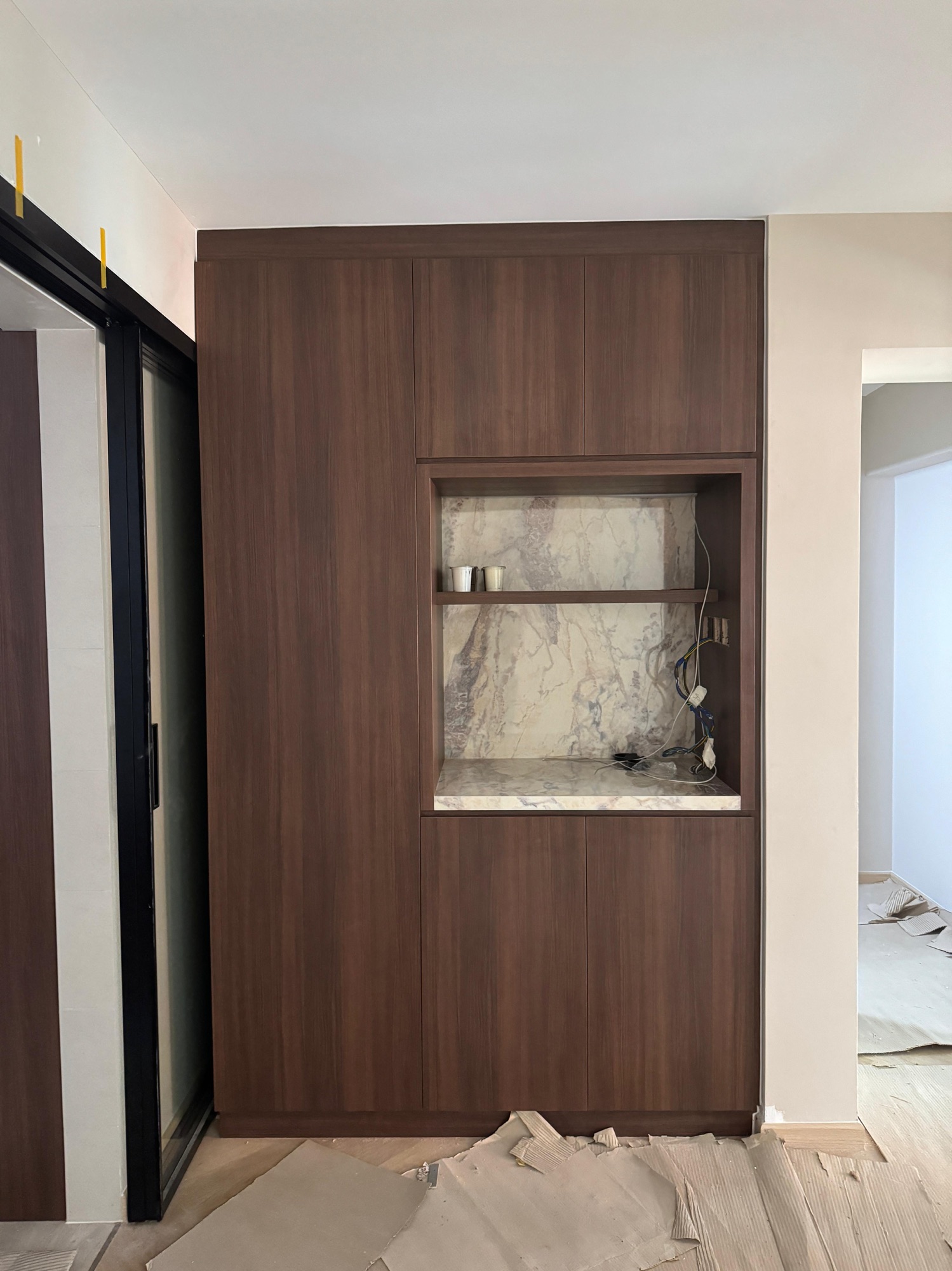 Laminates, Tiles + Paint Colours