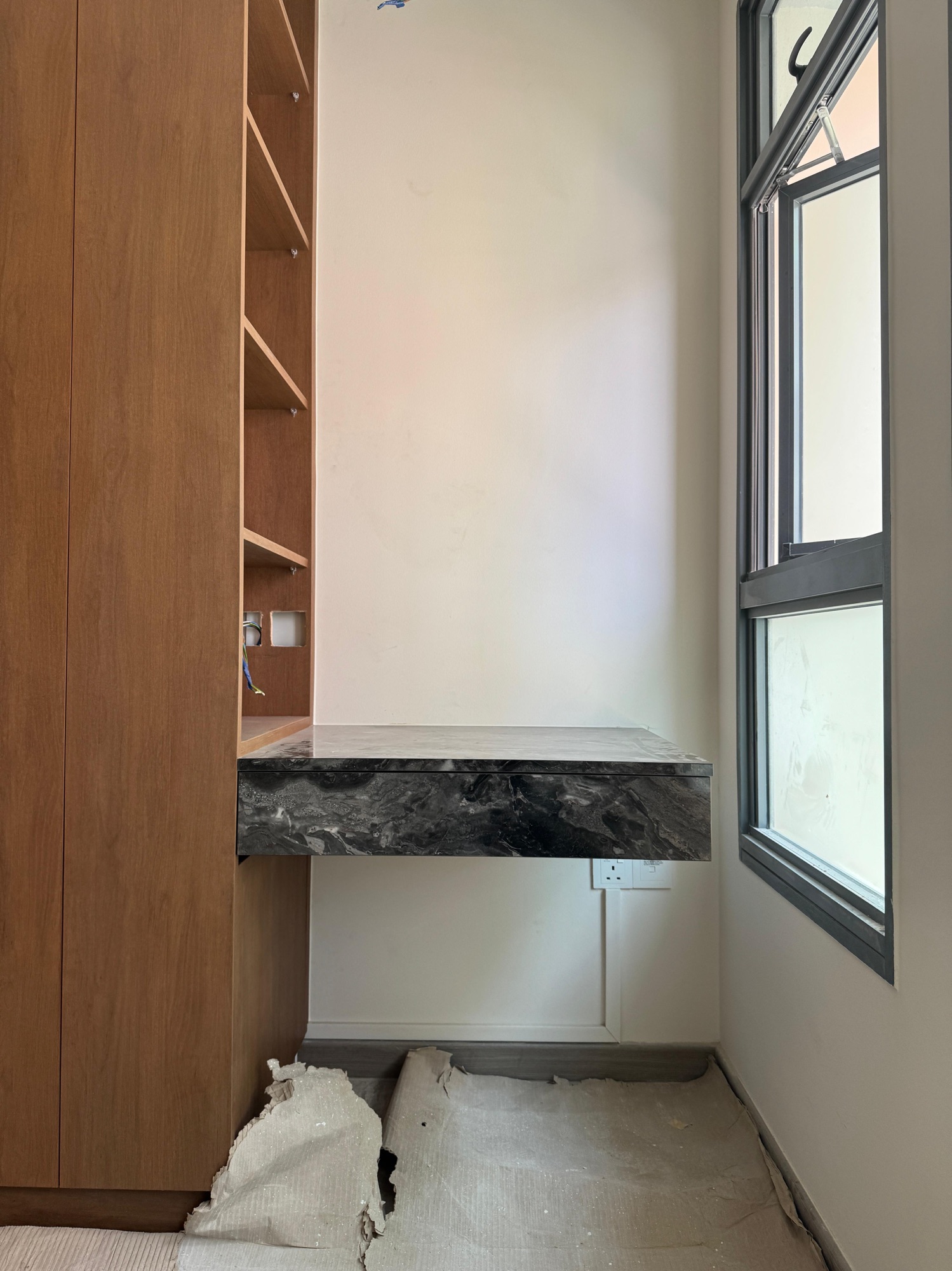 Laminates, Tiles + Paint Colours