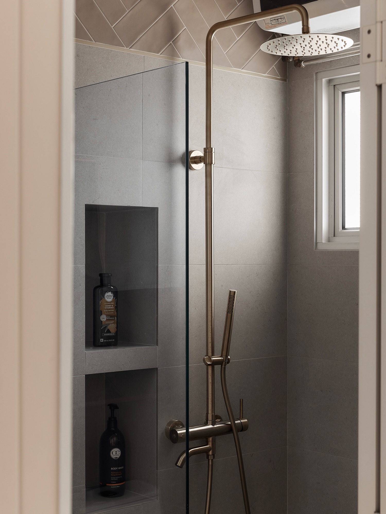 Our Bathroom Choices: Less Scrubbing, More Living