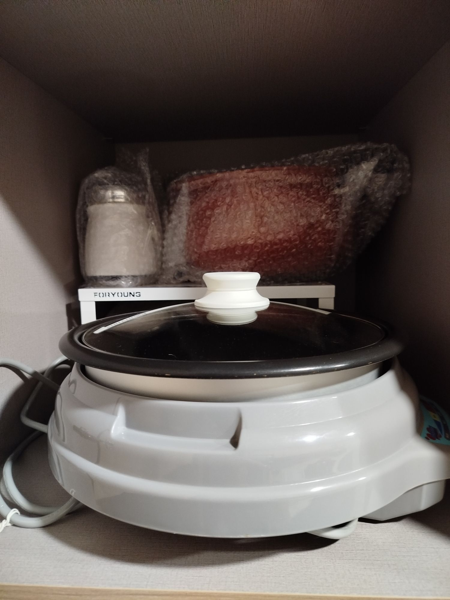 Kitchen cabinet organisation to make more space