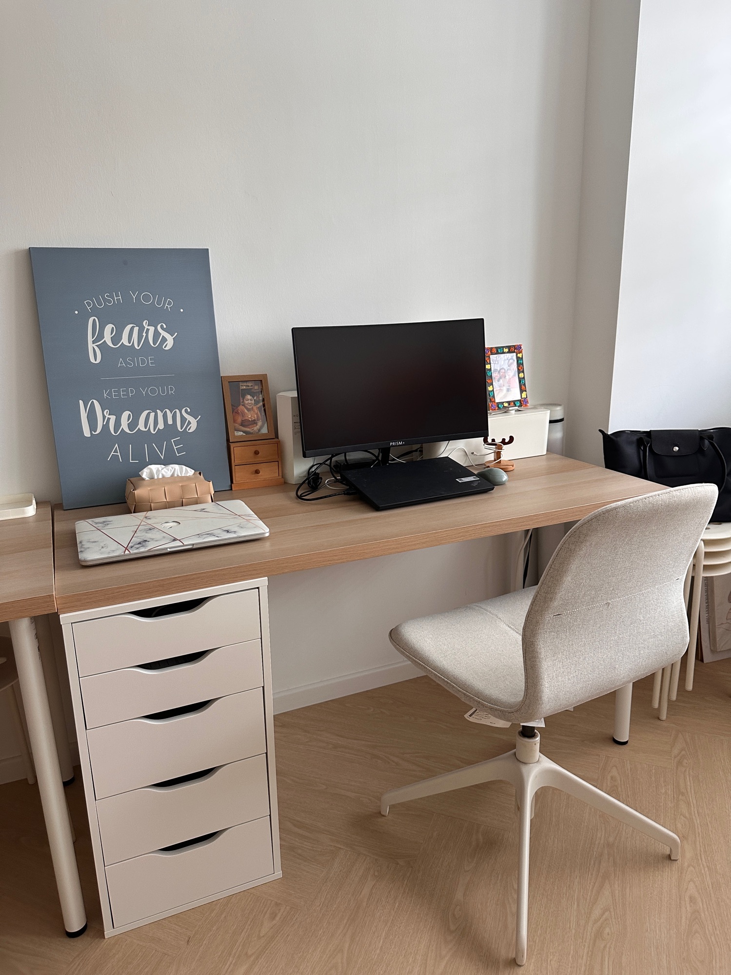 House tour of our budget friendly reno resale house