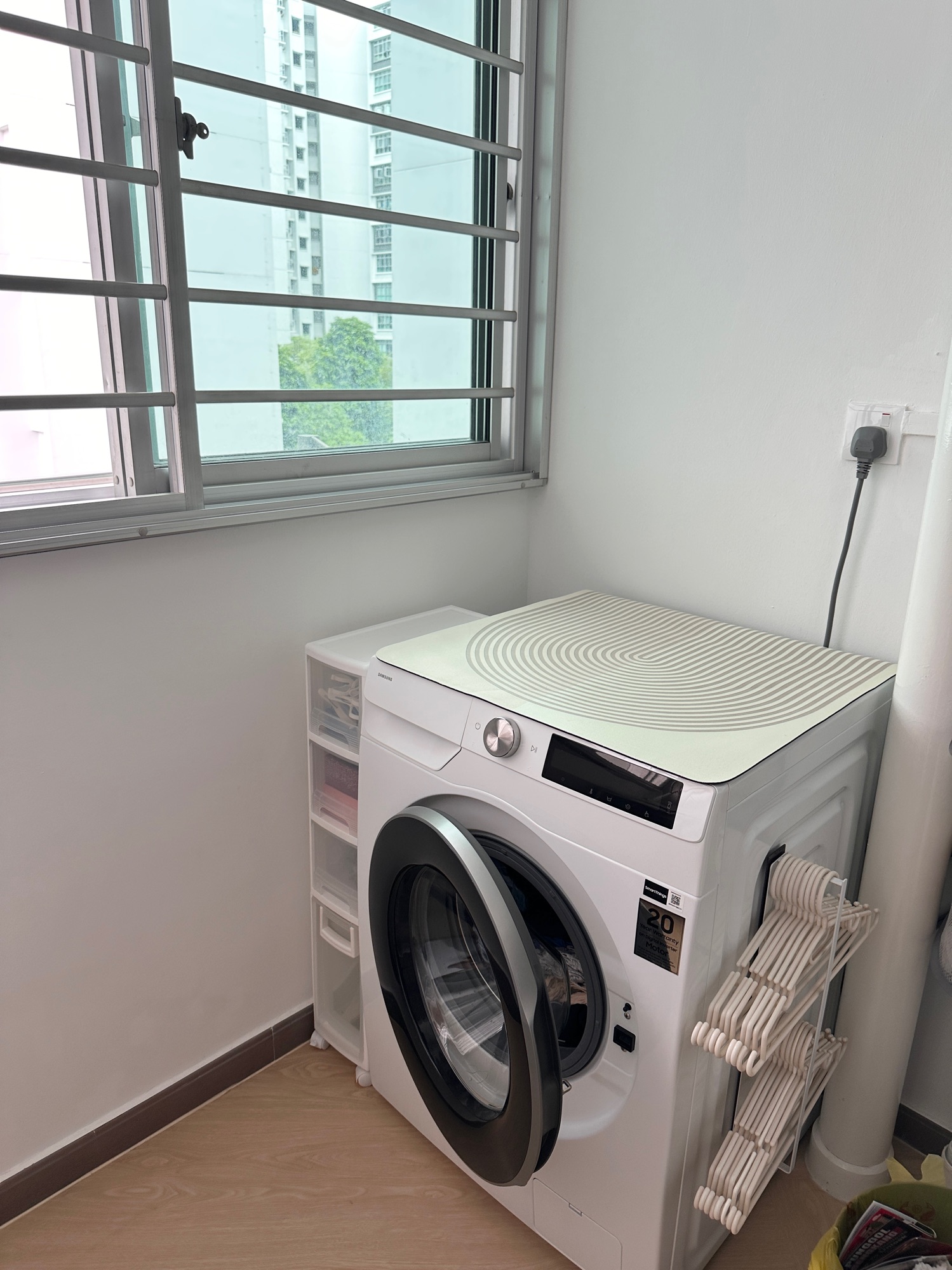 Service Yard glow up!