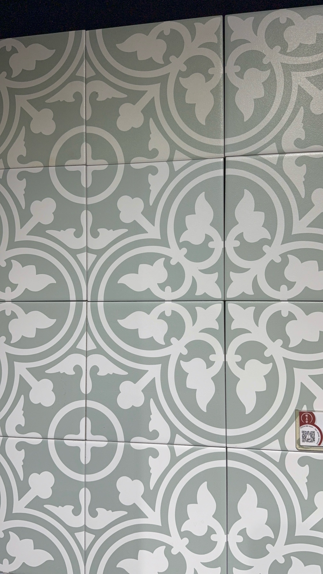 Tiles shopping! 🛒 more like tiles museum hopping vibe 😆