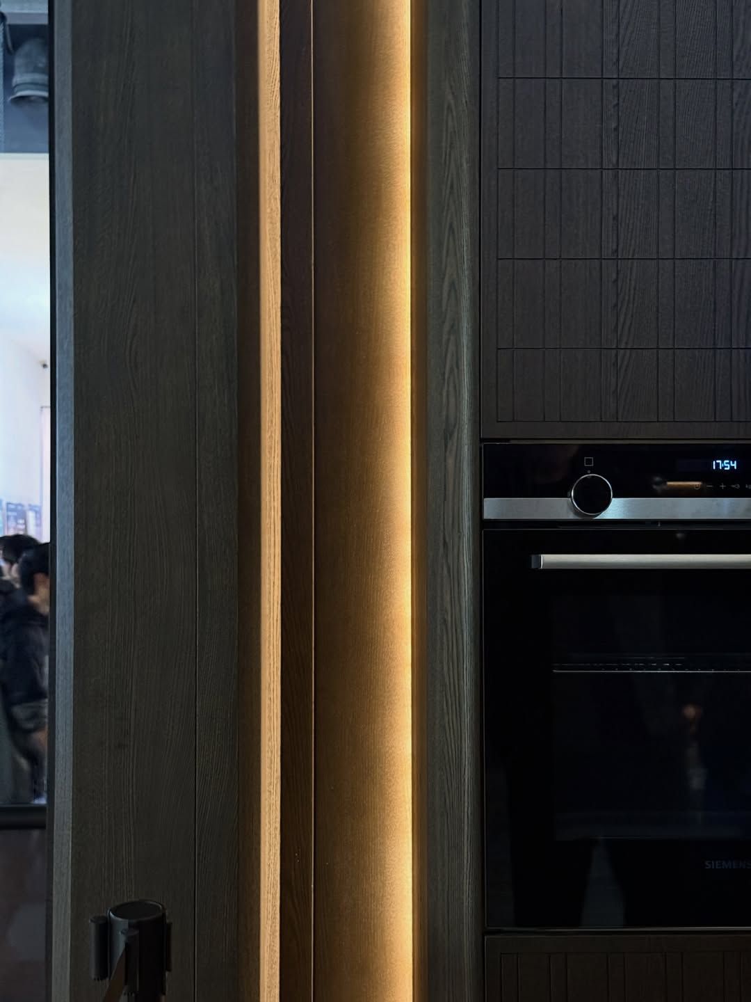 Sophisticated-kitchen-cabinet-design