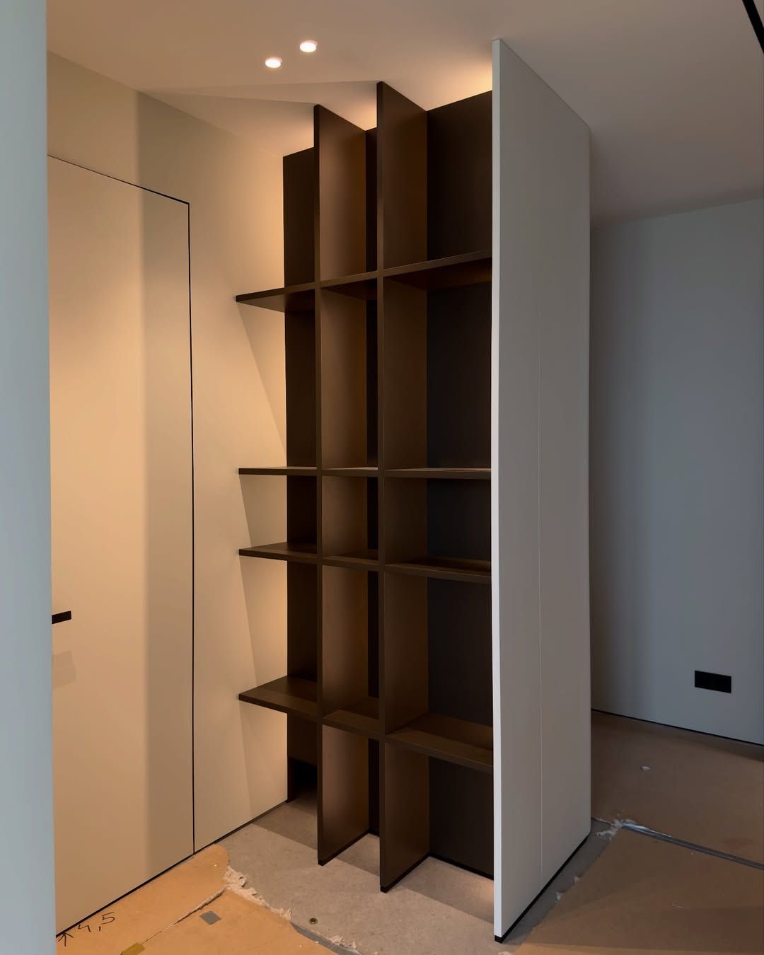 Subtle & modern cabinet design