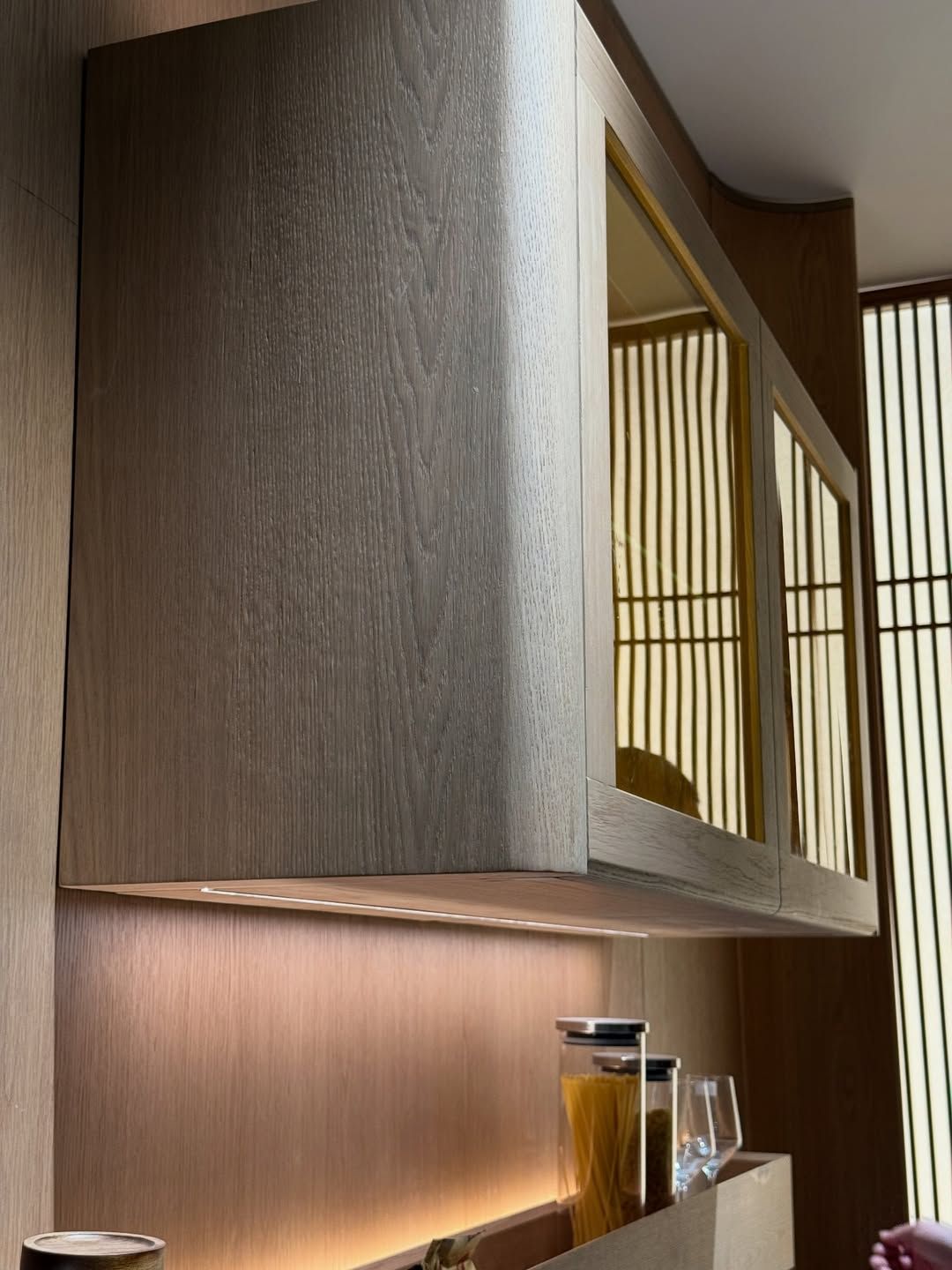 Customized modern pantry niche