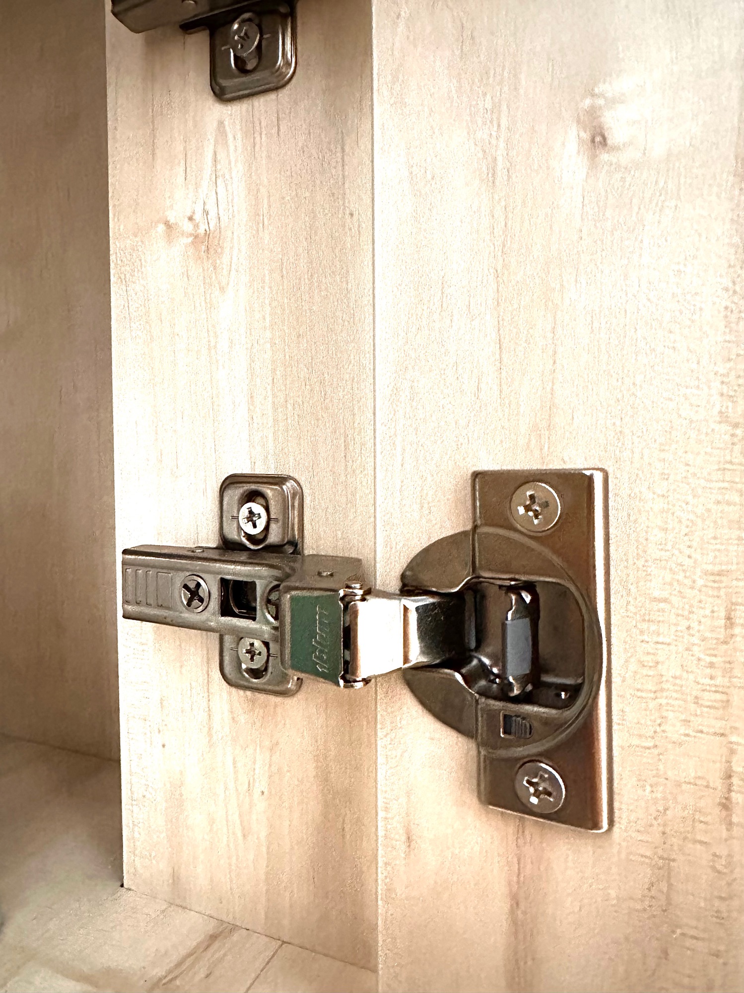 Beauty of integrated, one-piece sink