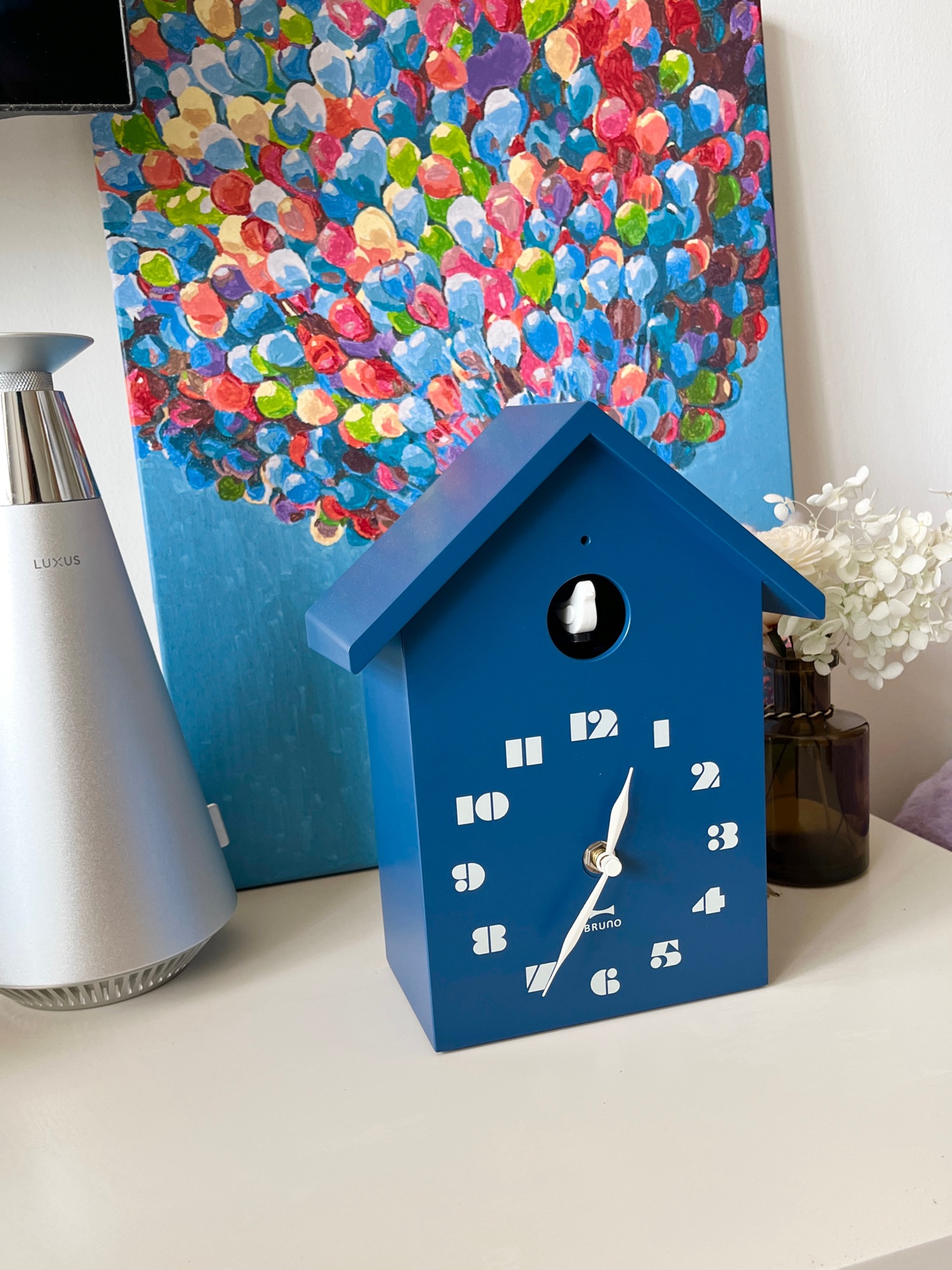 It is Bird o’Clock!