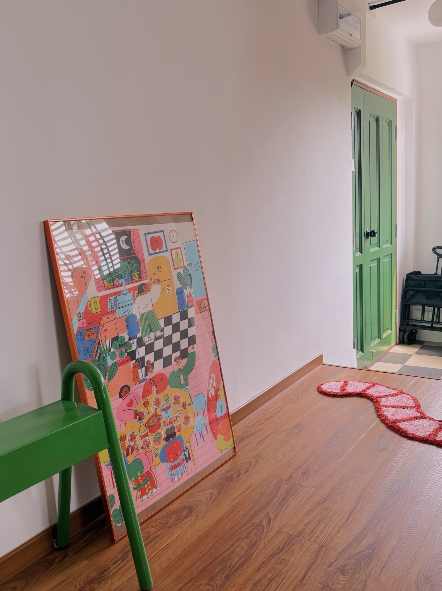 Artwork-on-the-floor-or-on-the-wall?