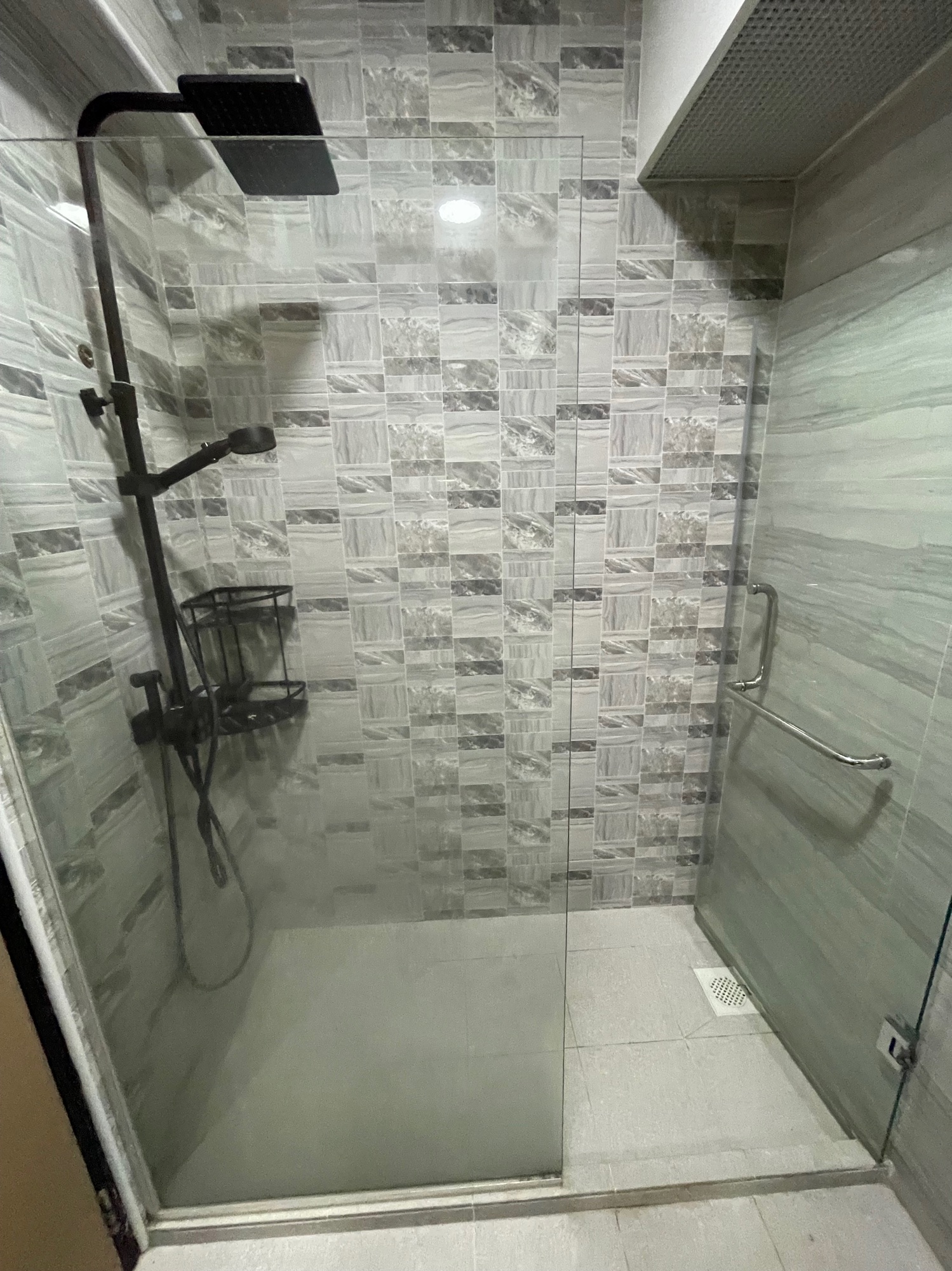 A quick home tour before the transformation