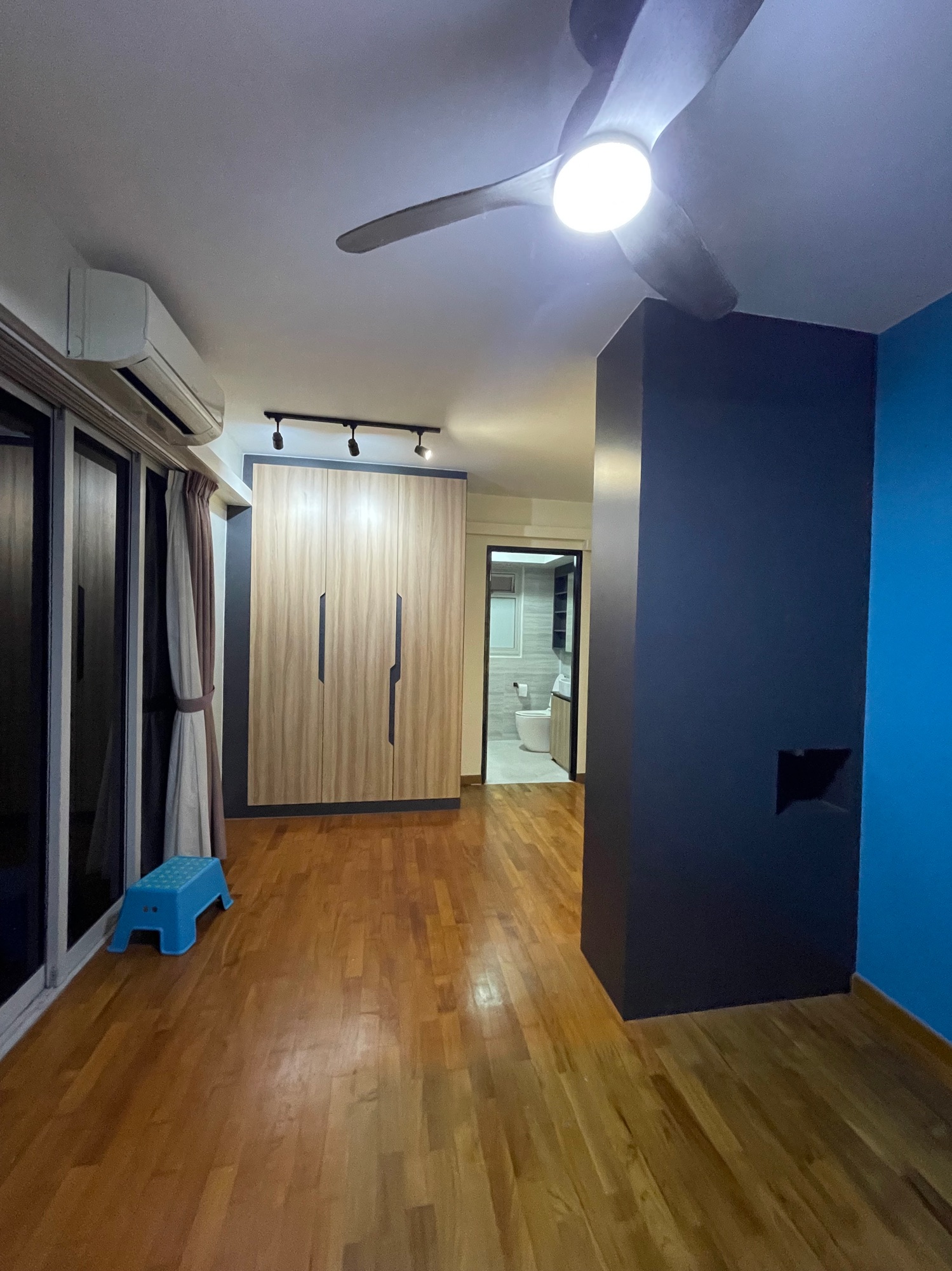 A quick home tour before the transformation