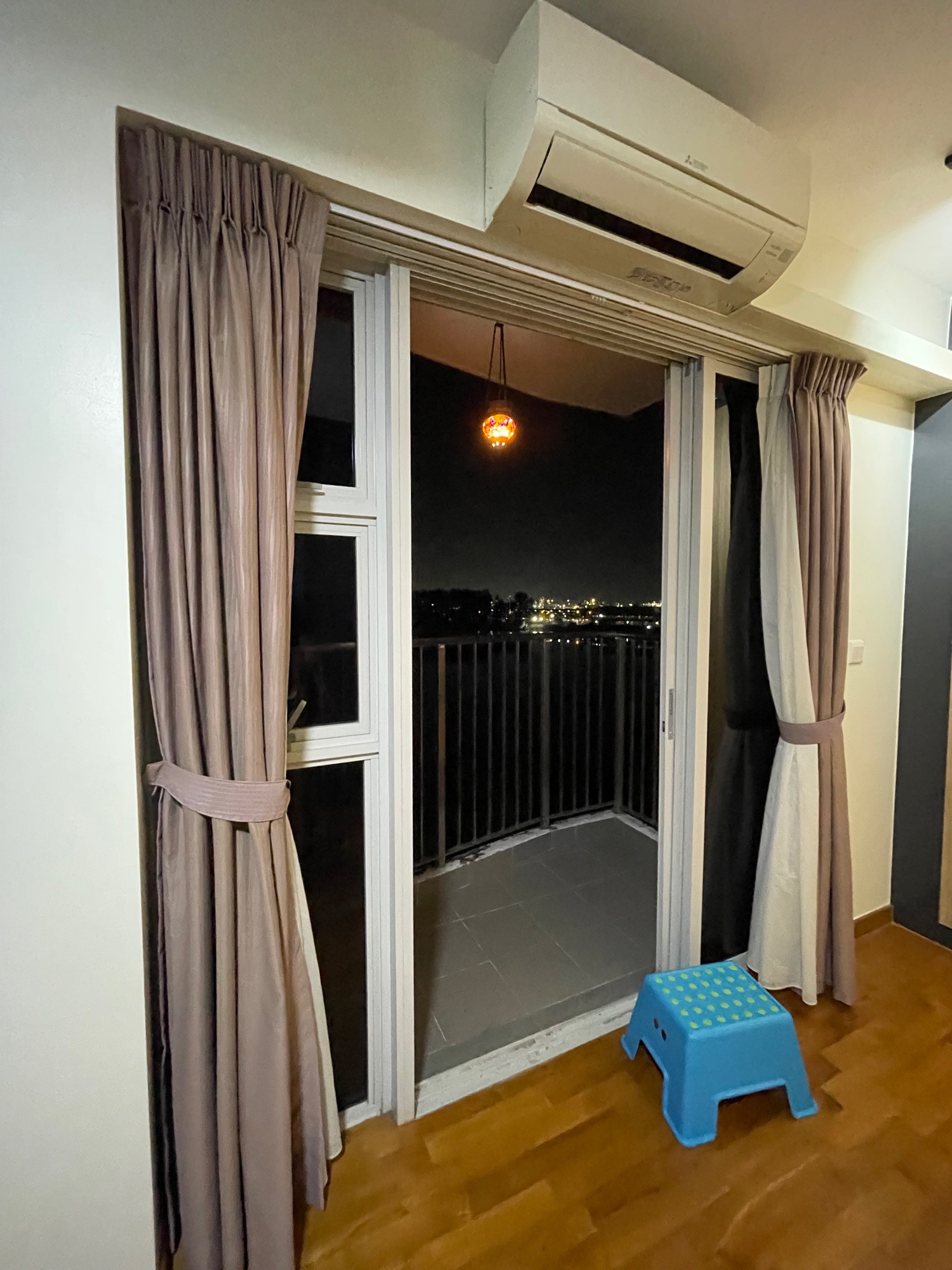 A quick home tour before the transformation