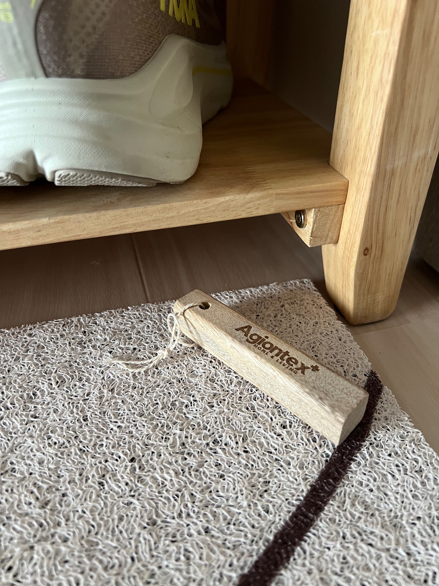 how we keep our entryway pest-free!!!