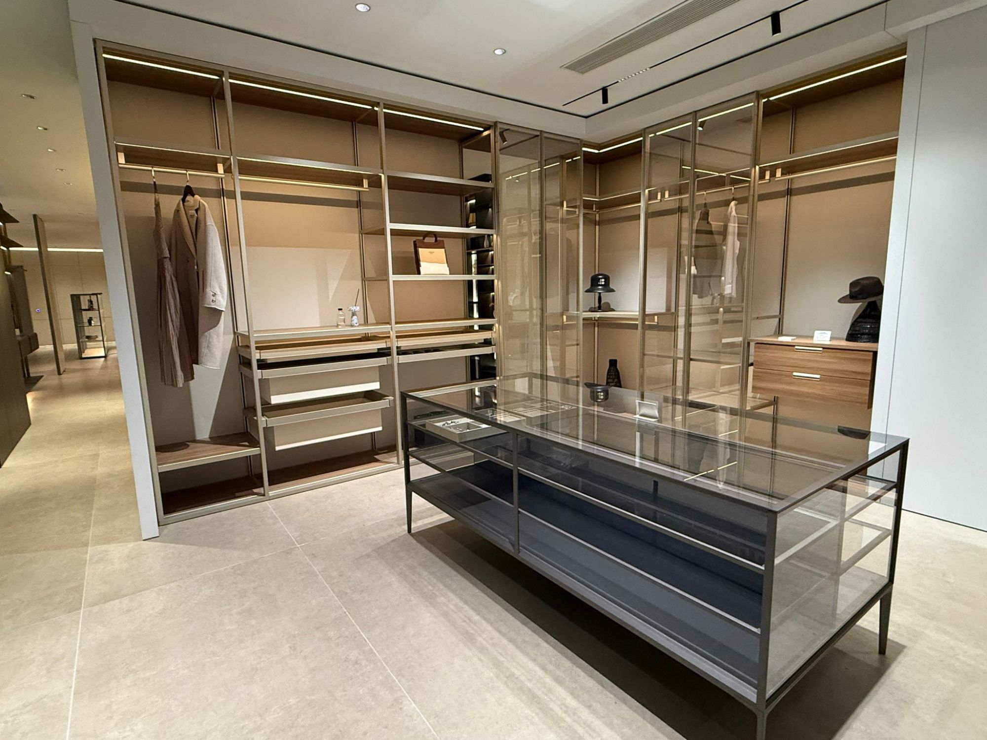 Customized-luxury-carpentry