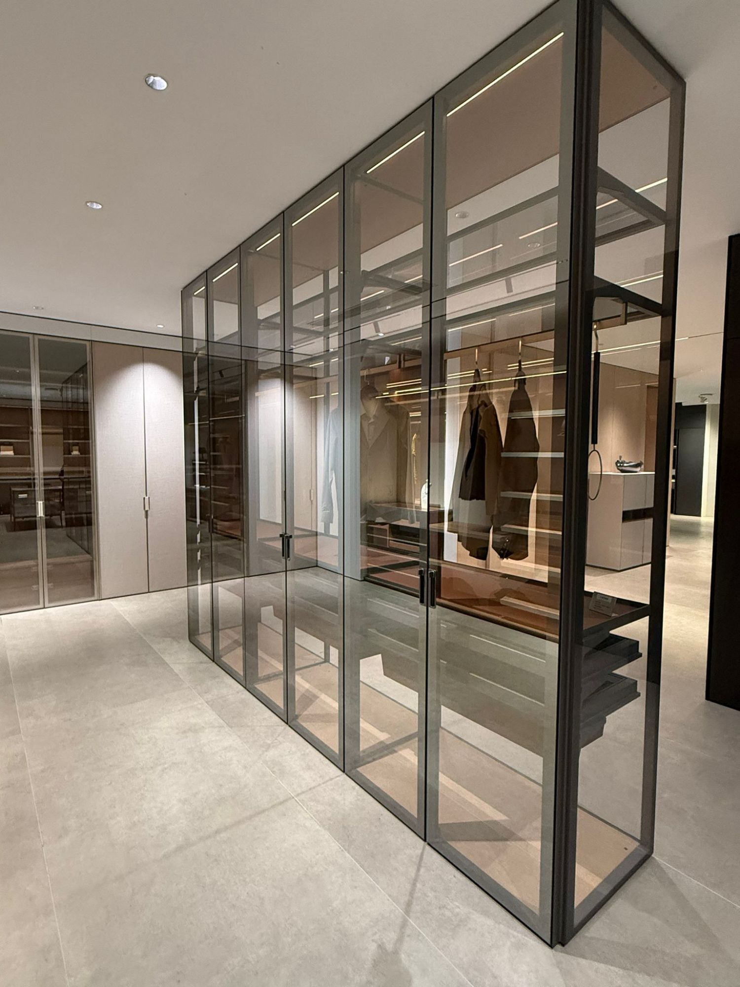 Customized luxury carpentry