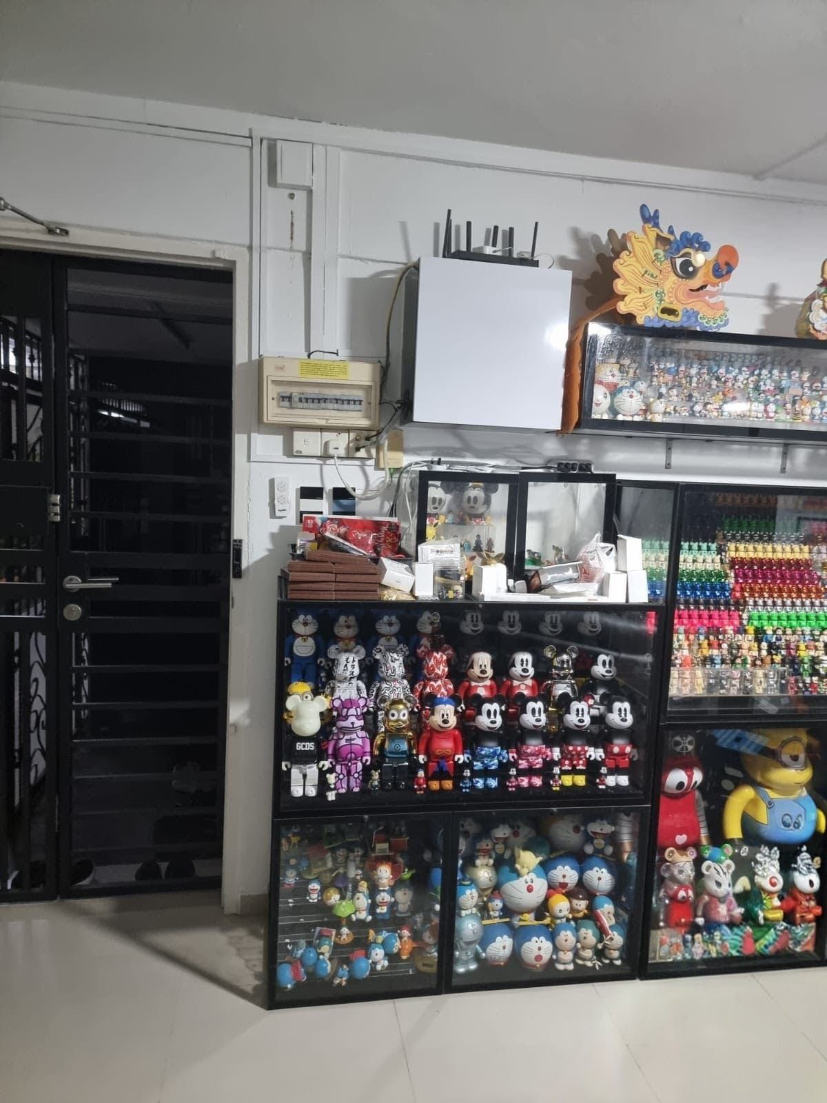 Singapore Glass Display