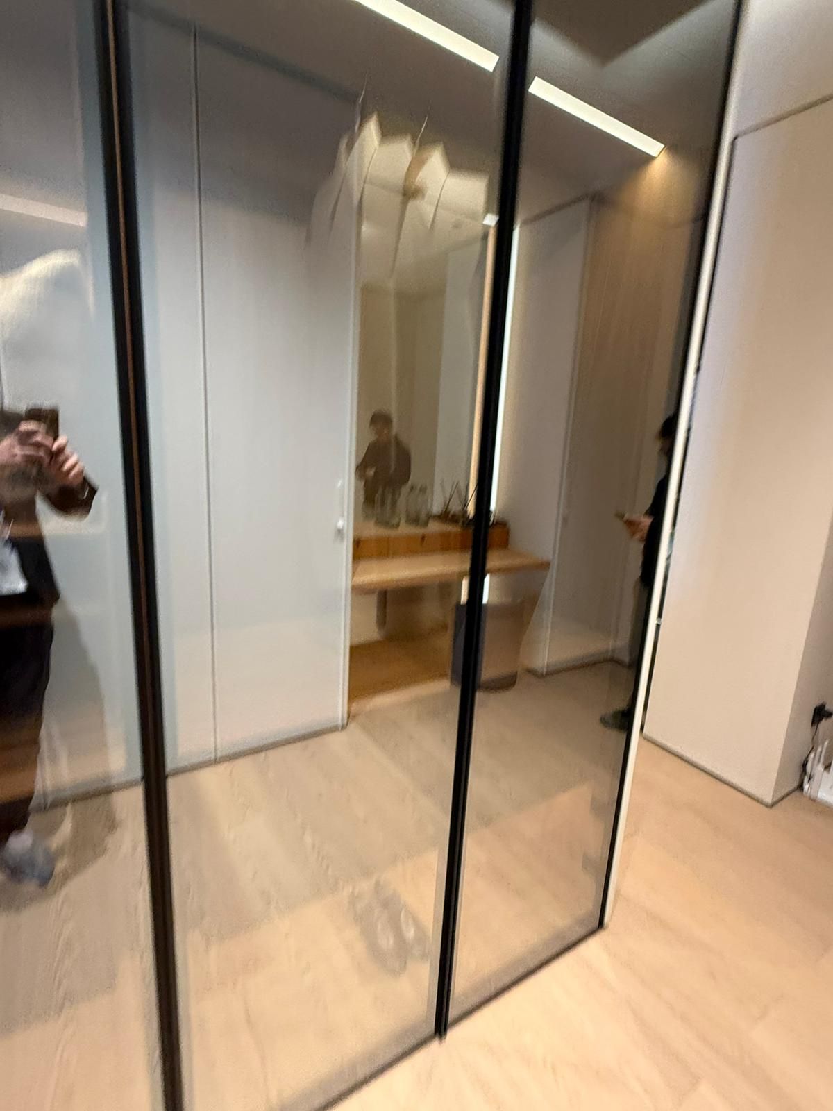 Luxurious custom wardrobes & cabinets