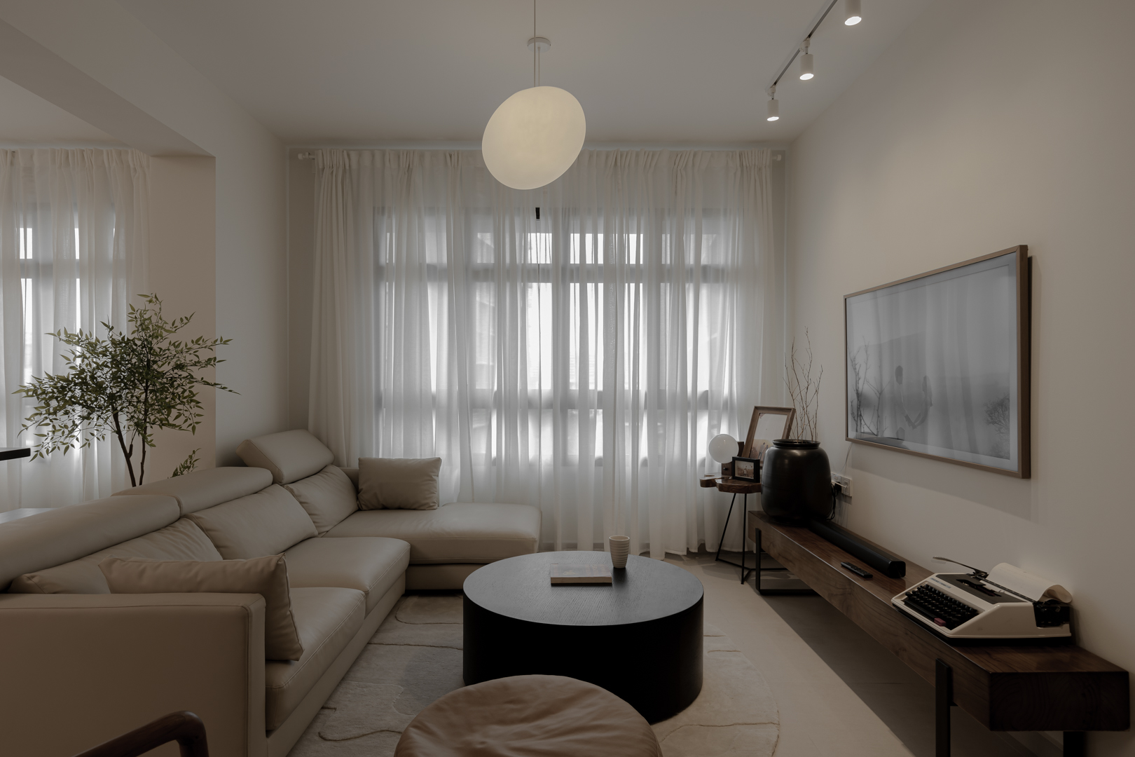Tour-of-our-living-room-✨