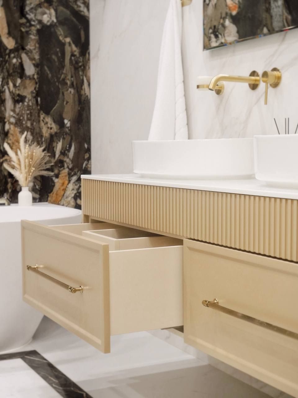 Stylish carpentry details