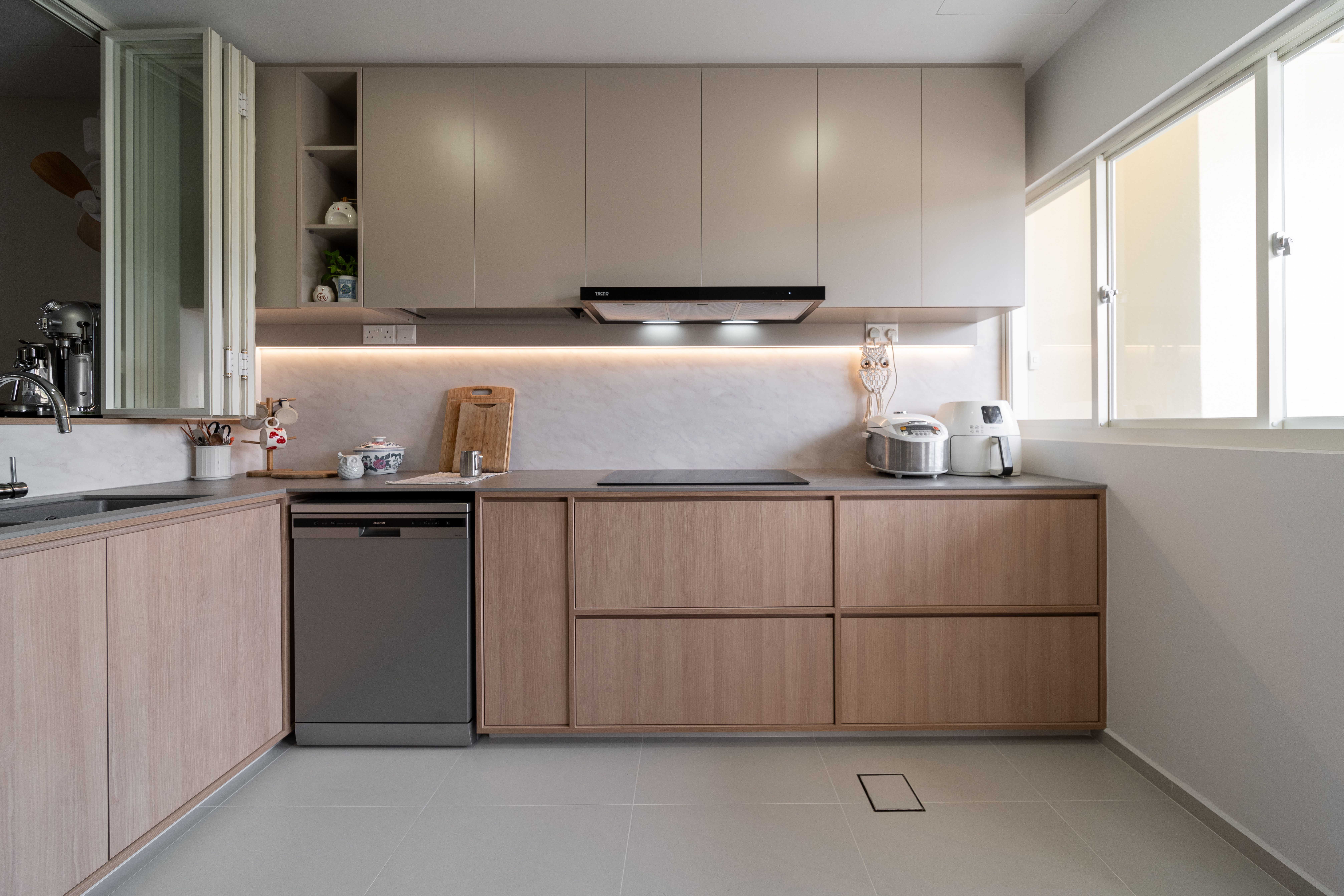 Modern-Contemporary-Interior-@-Cactus-Drive-Grande-Vista