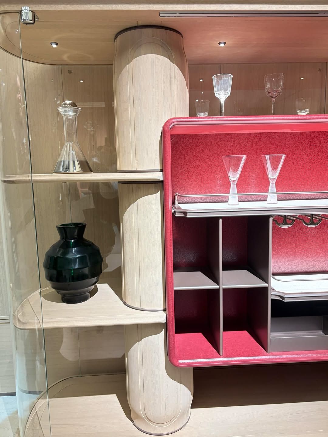 Luxurious lighting & carpentry design