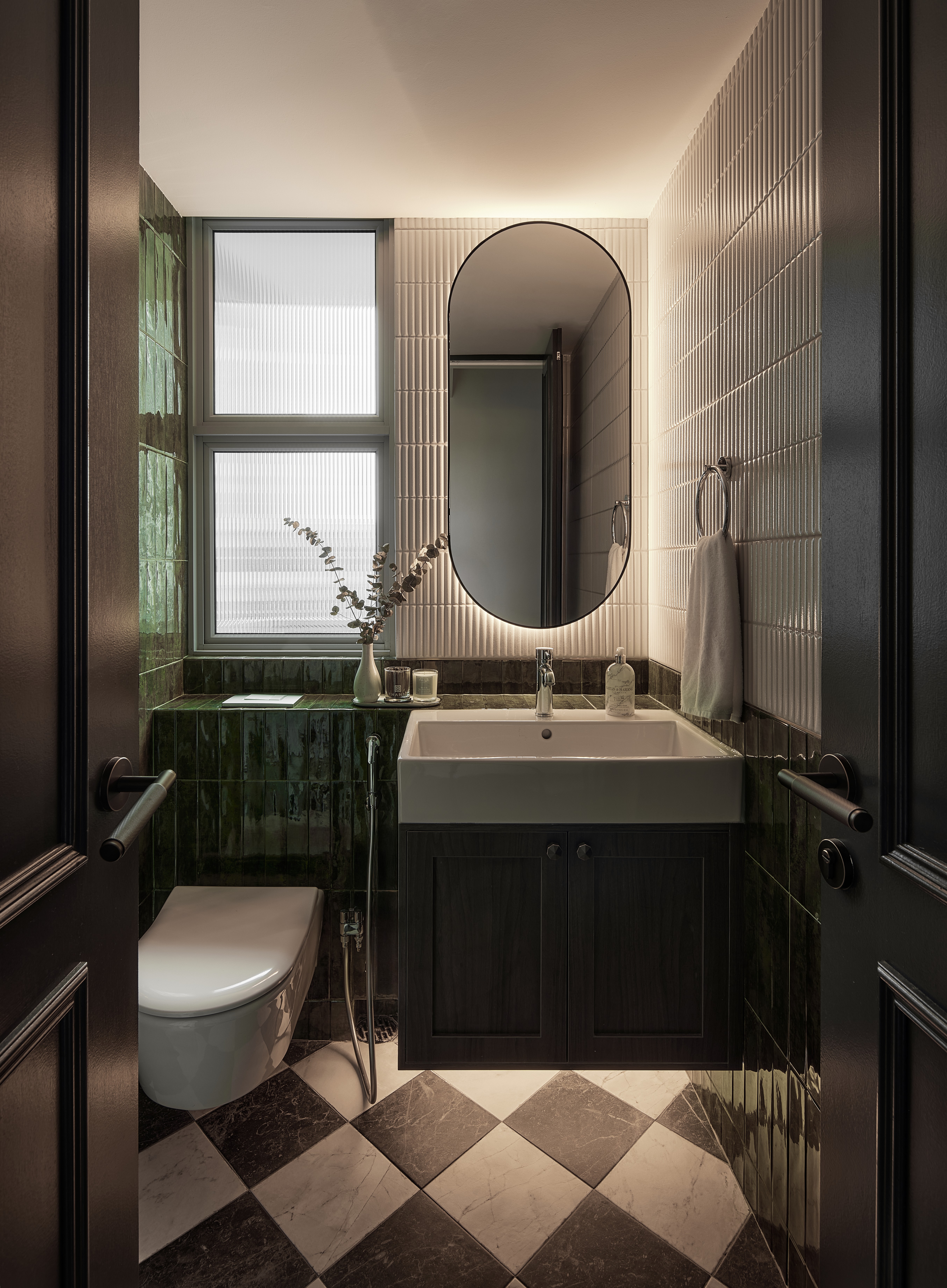 House Flipping : A Modern French Colonial Home