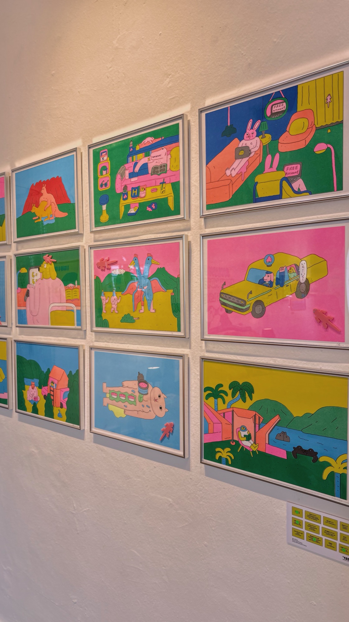 Weekend-shopping-at-Grafunkt,-Heartware-Store,-Outside-and-Sojao