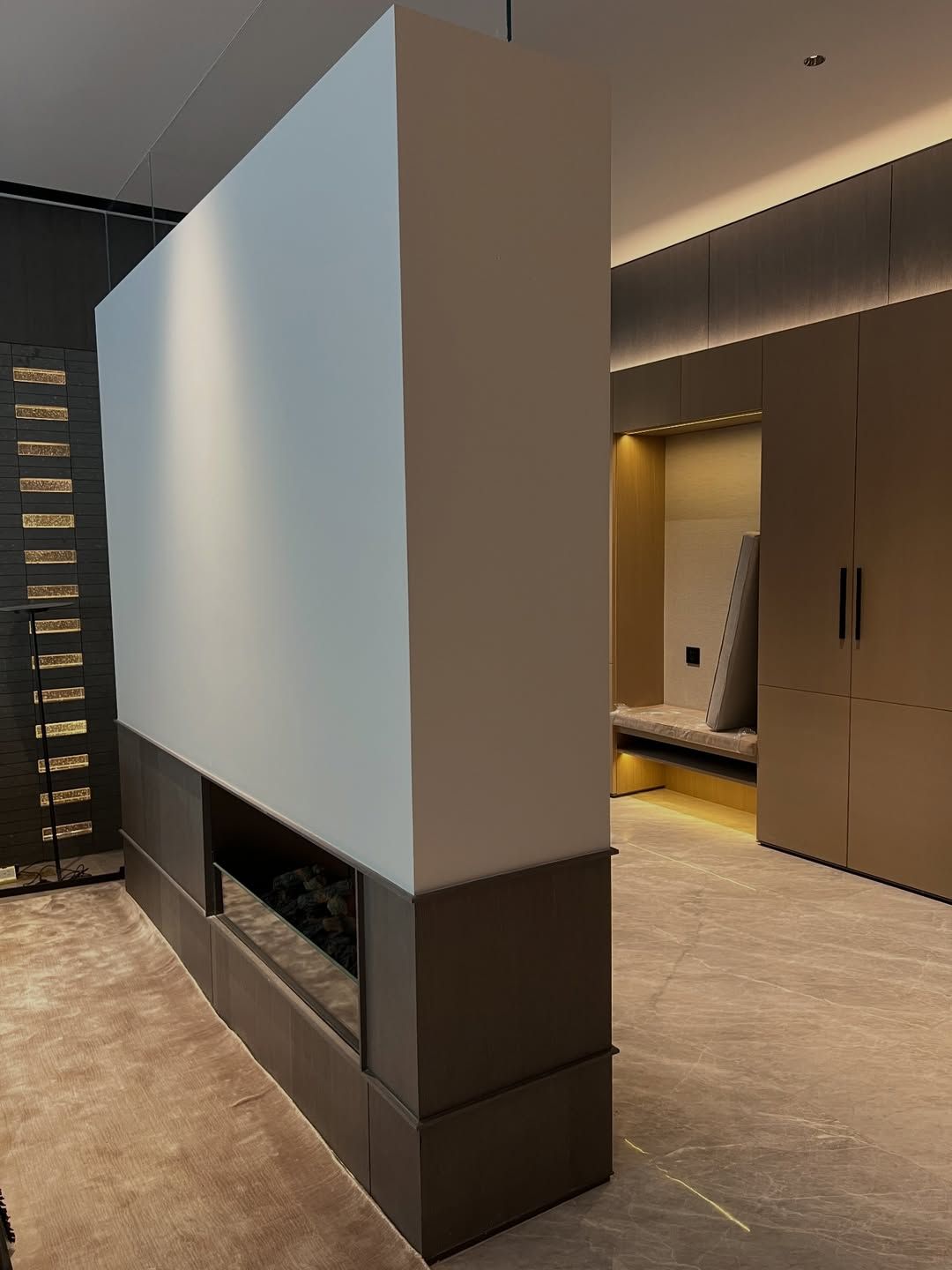 Stylish, modern custom carpentry