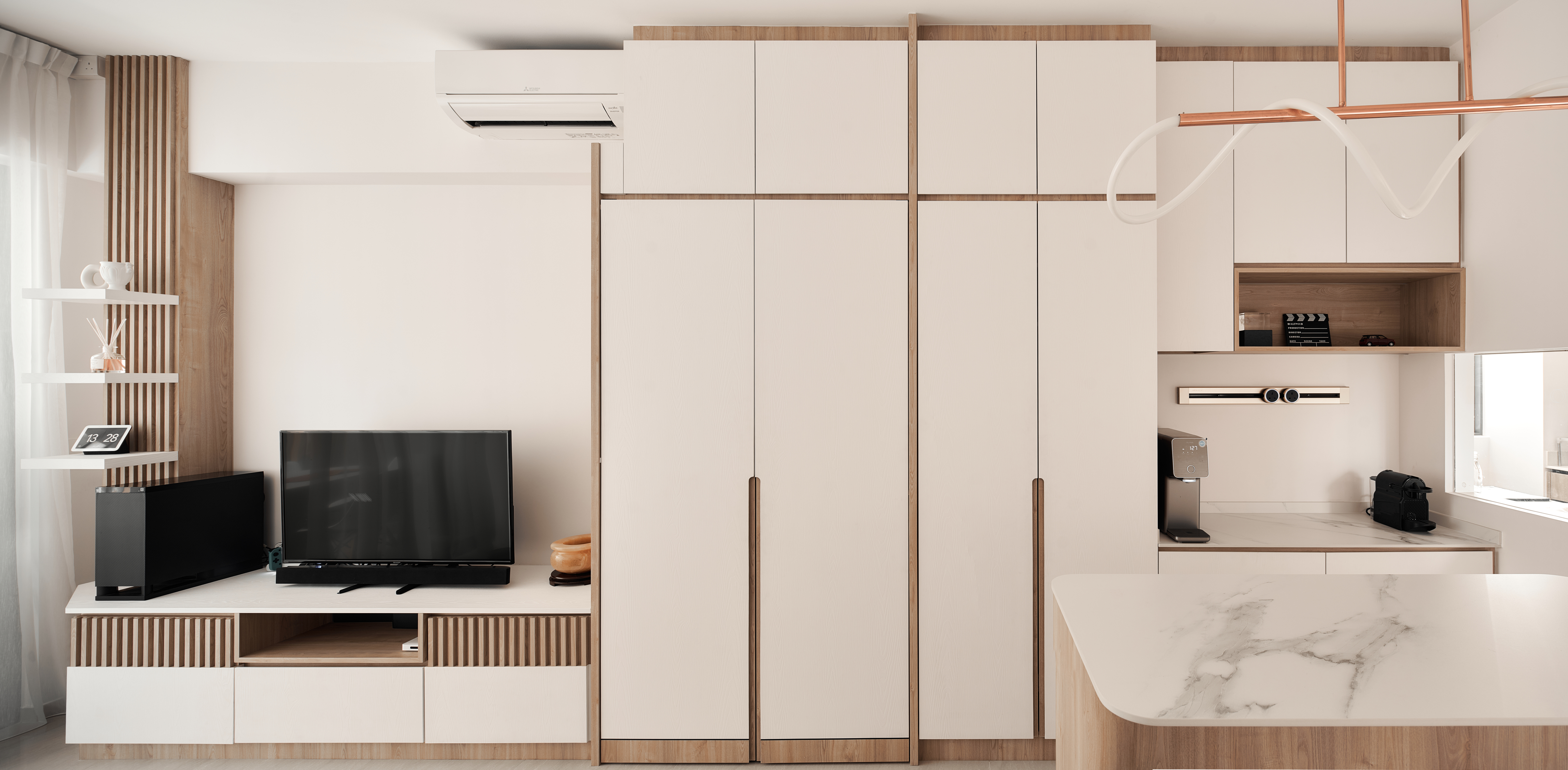 Unwinding-@-Piermont-Grand-EC