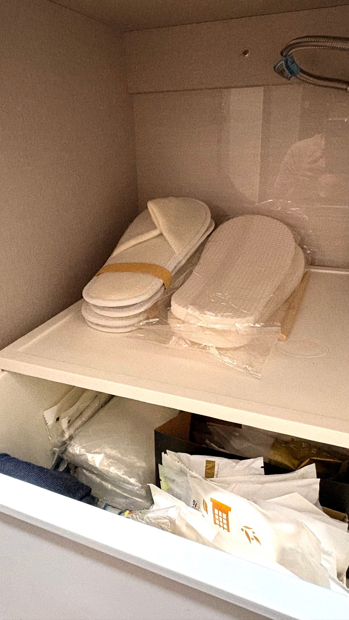 What’s in our bathroom cabinet 👀